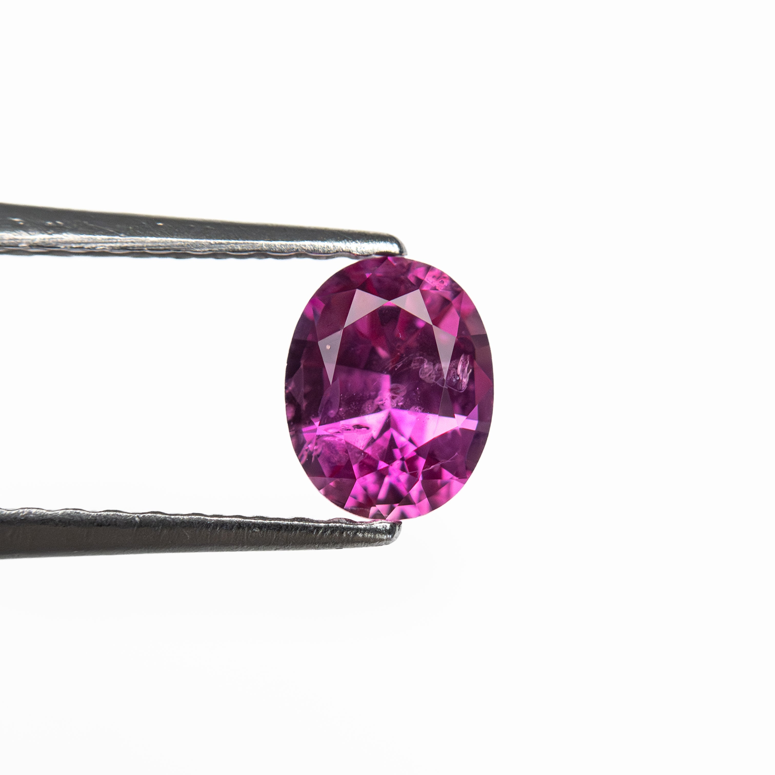 0.59ct 5.58x4.44x2.98mm Oval Brilliant Sapphire 27956-13-Staghead Designs