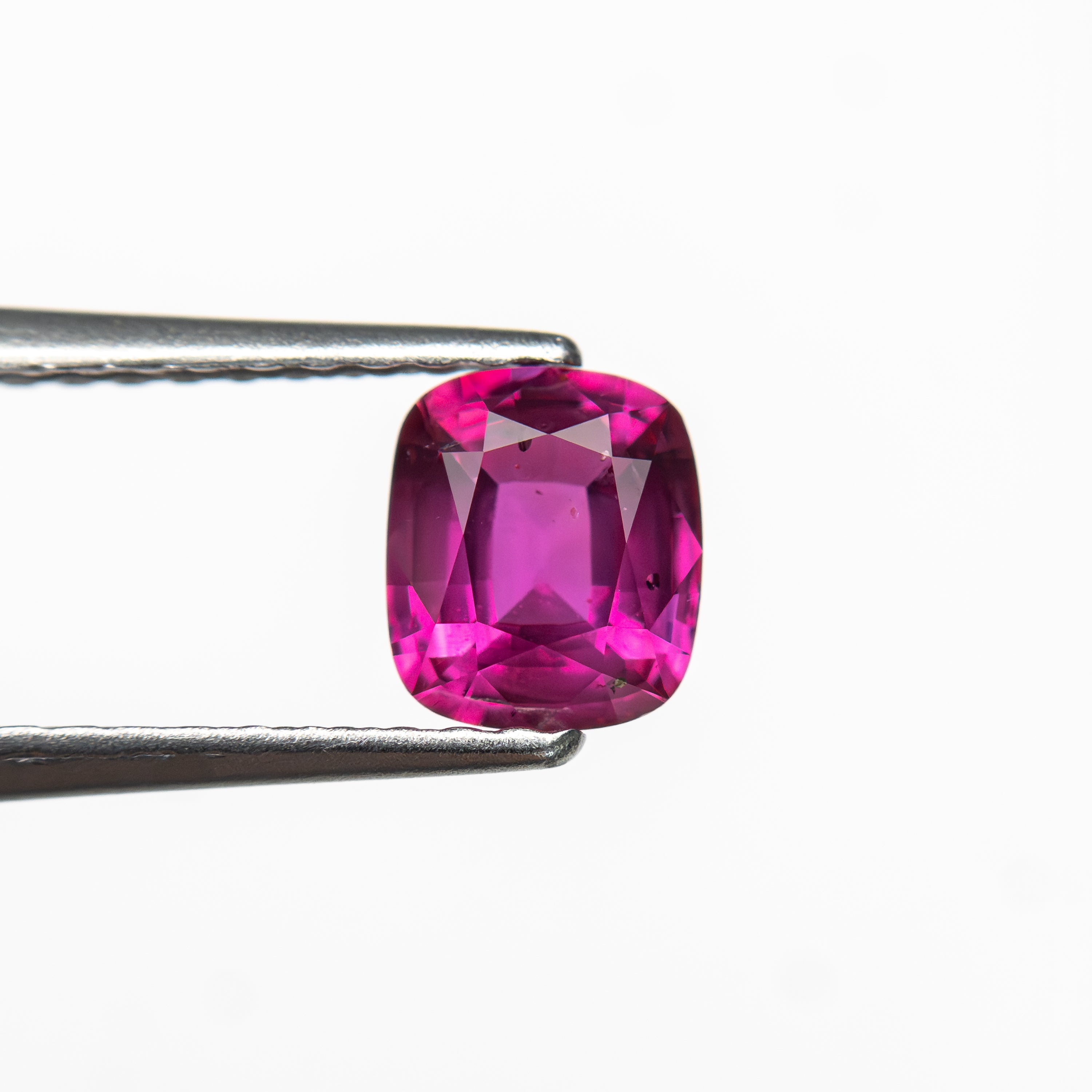 0.63ct 5.43x4.68x2.77mm Cushion Brilliant Sapphire 27956-18-Staghead Designs