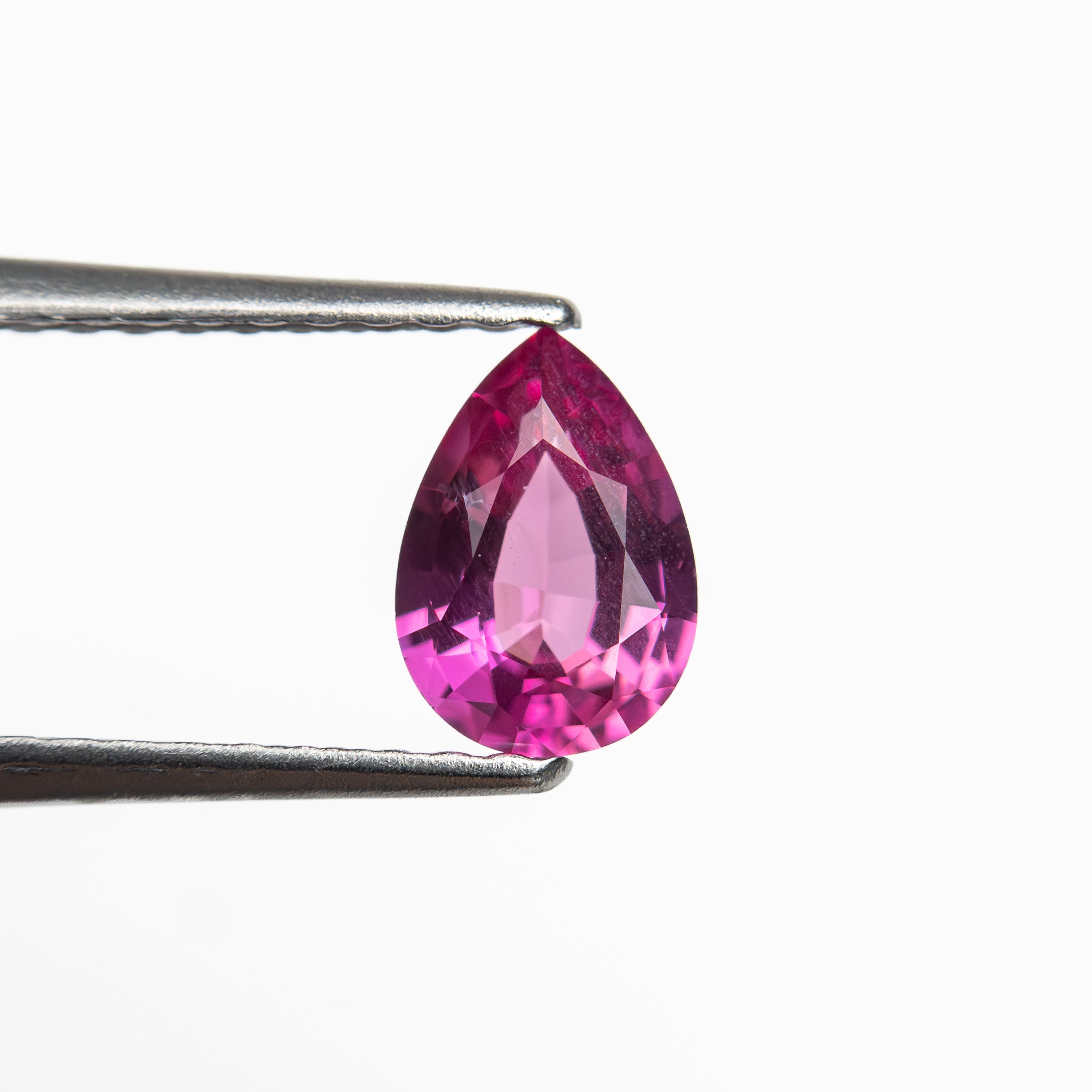 0.58ct 6.50x4.56x2.58mm Pear Brilliant Sapphire 27956-19-Staghead Designs