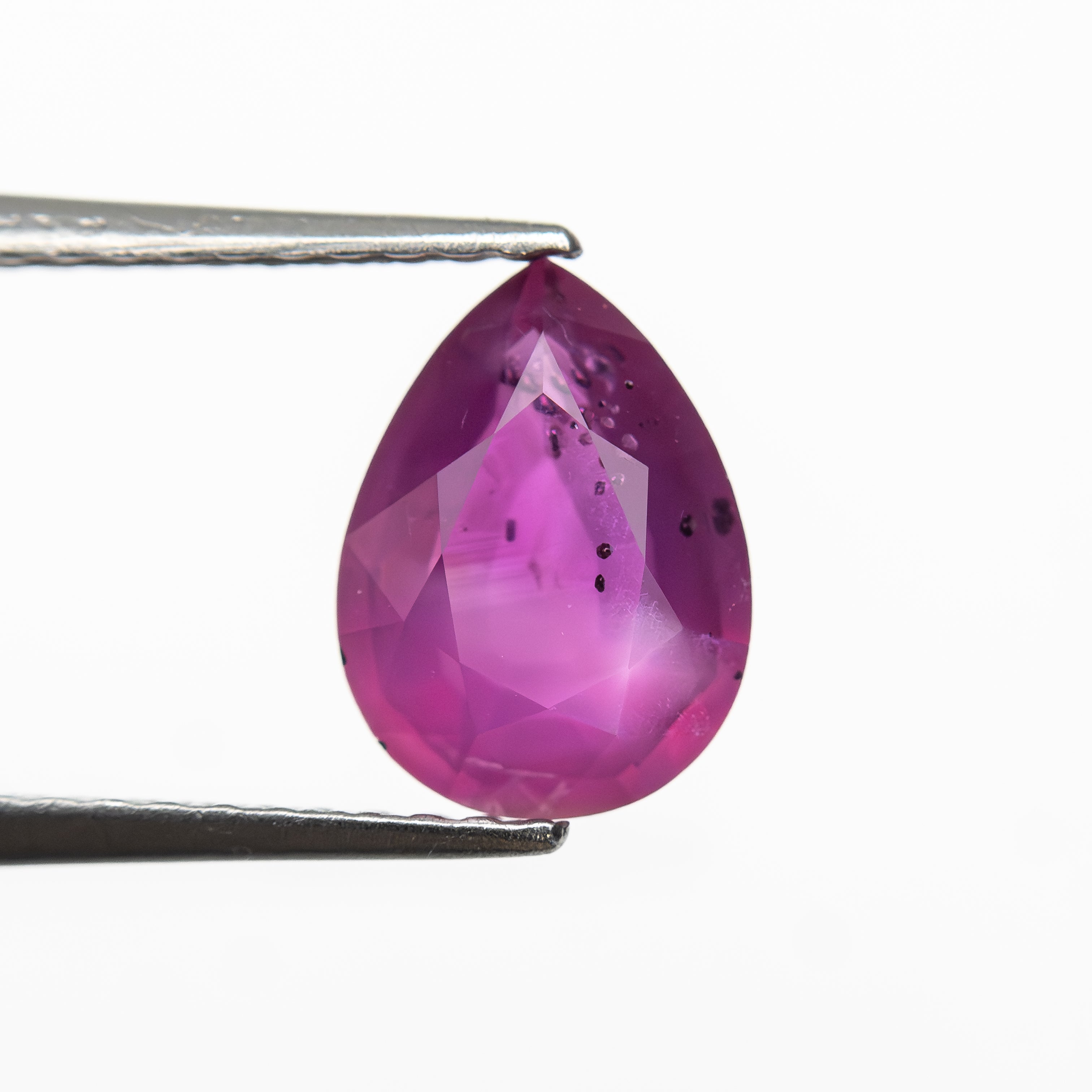 1.55ct 8.52x6.32x3.49mm Pear Brilliant Sapphire 27956-31-Staghead Designs