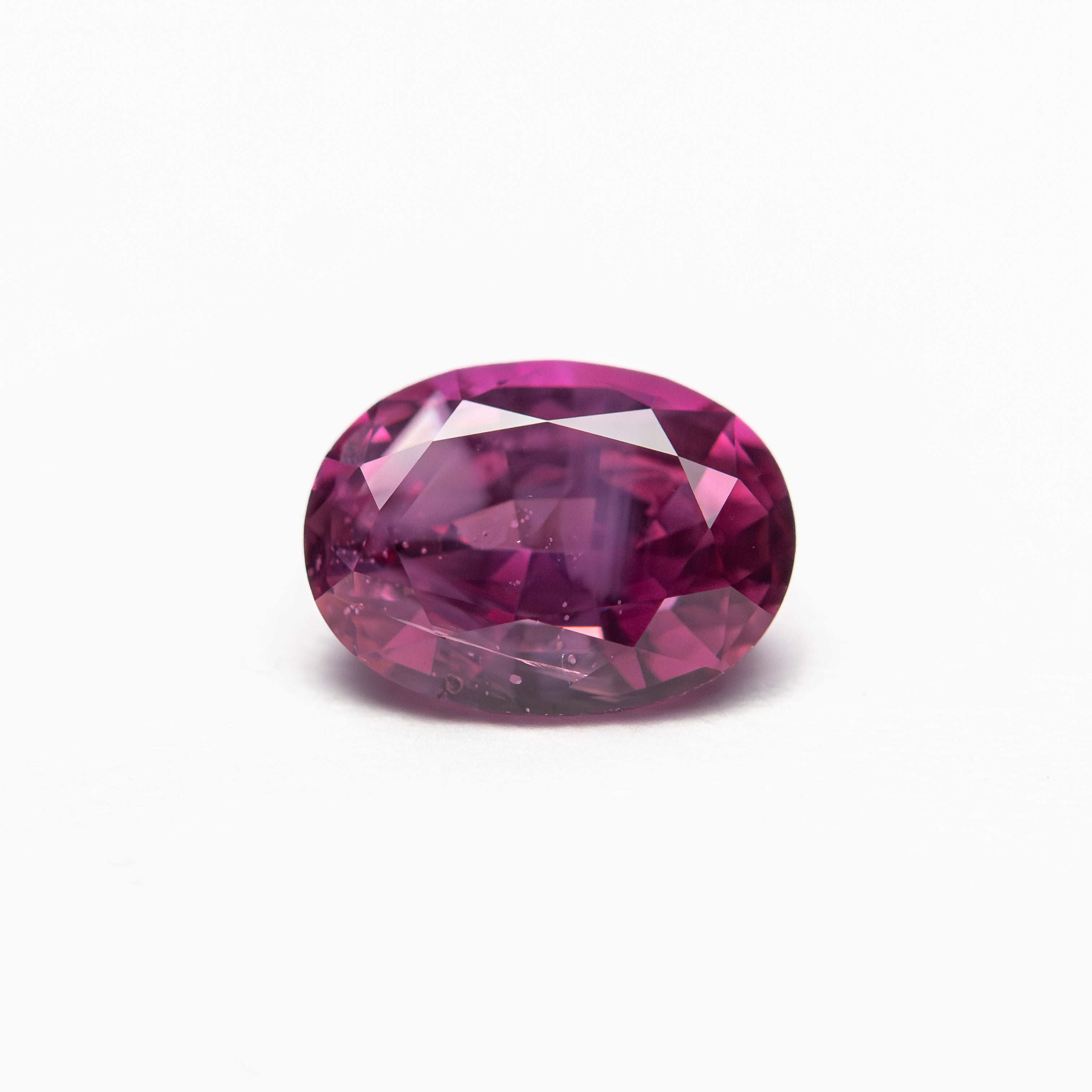 1.32ct 7.48x5.50x3.86mm Oval Brilliant Sapphire 27956-32-Staghead Designs