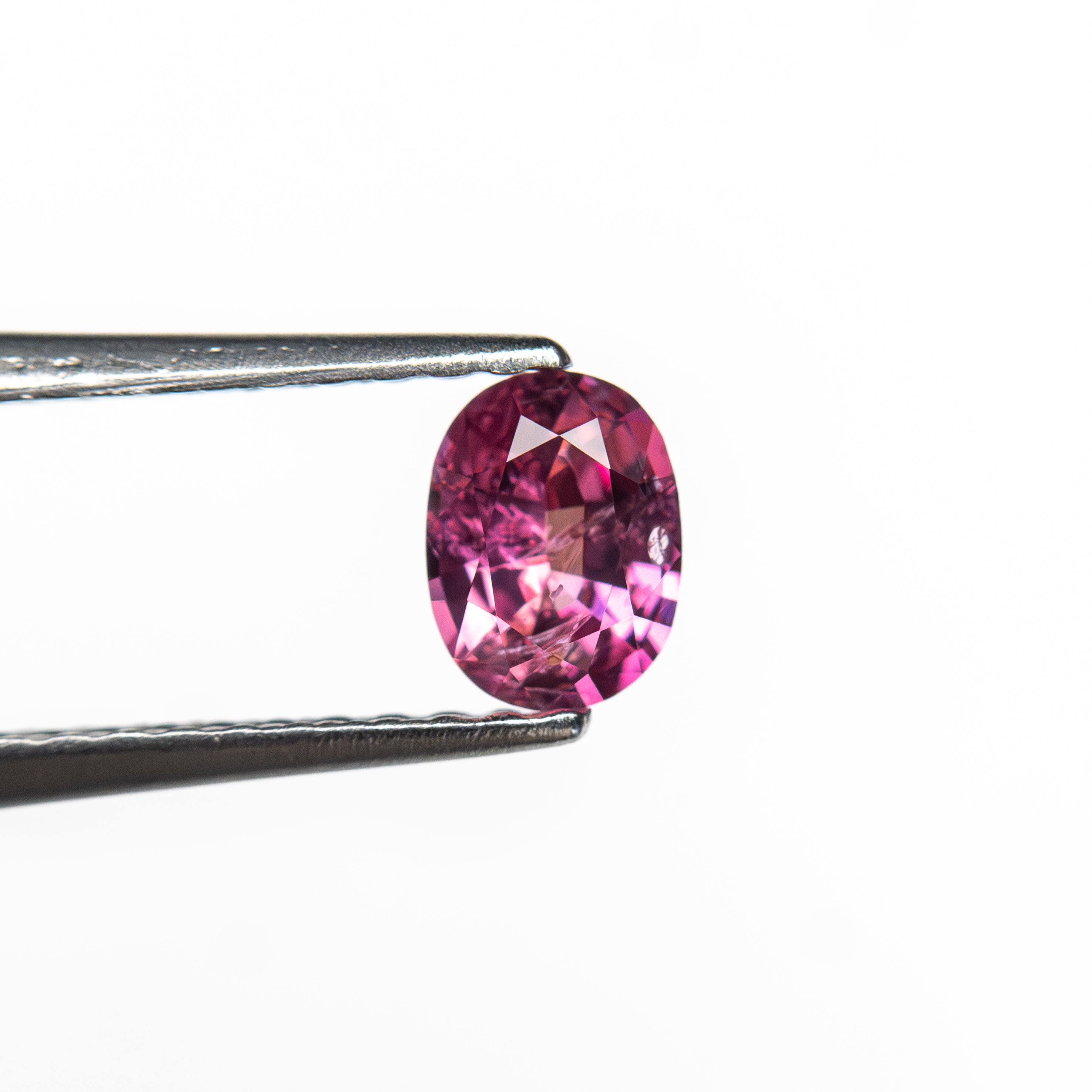 0.40ct 5.04x3.80x2.48mm Oval Brilliant Sapphire 27957-07-Staghead Designs