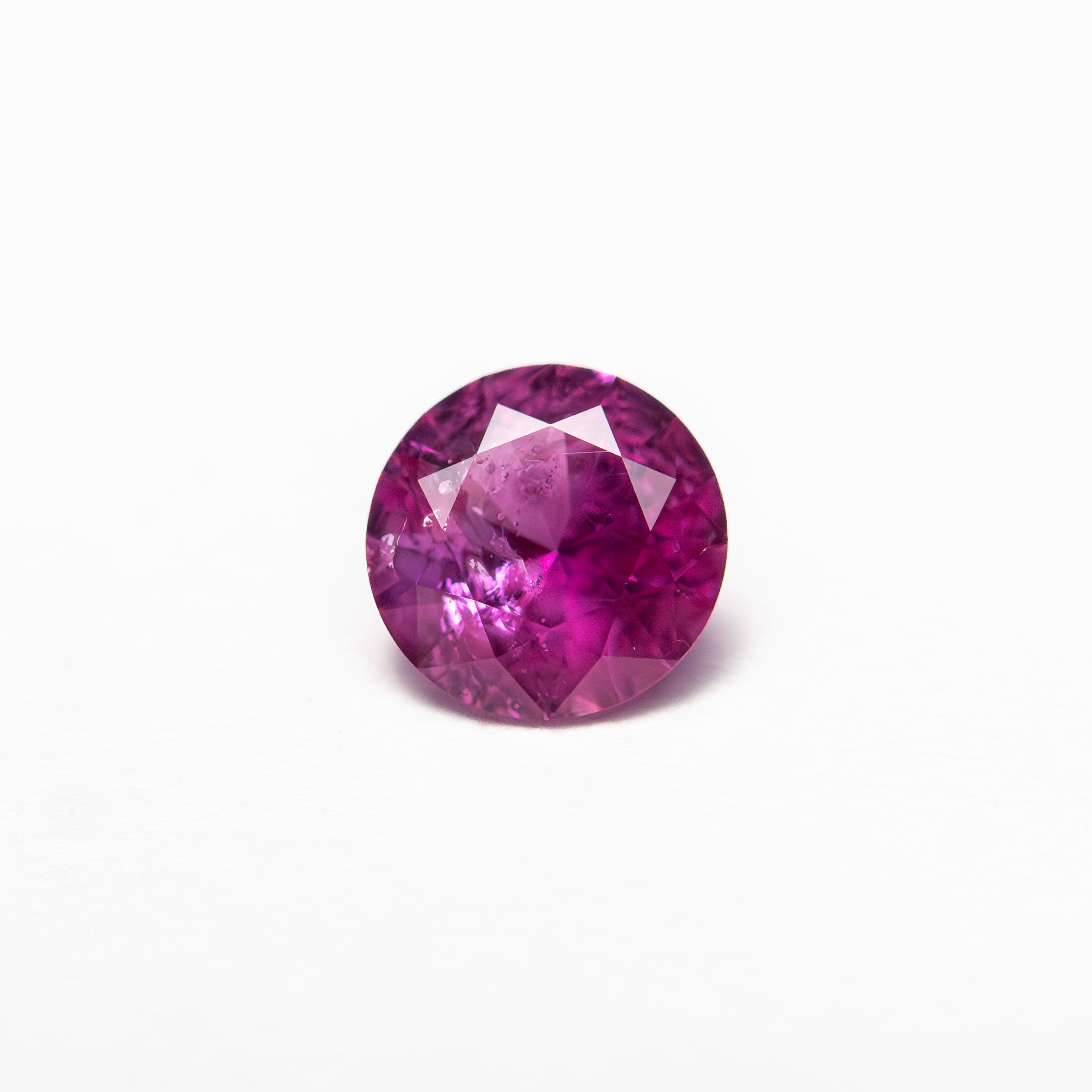 0.68ct 5.53x5.51x3.21mm Round Brilliant Sapphire 27957-26-Staghead Designs