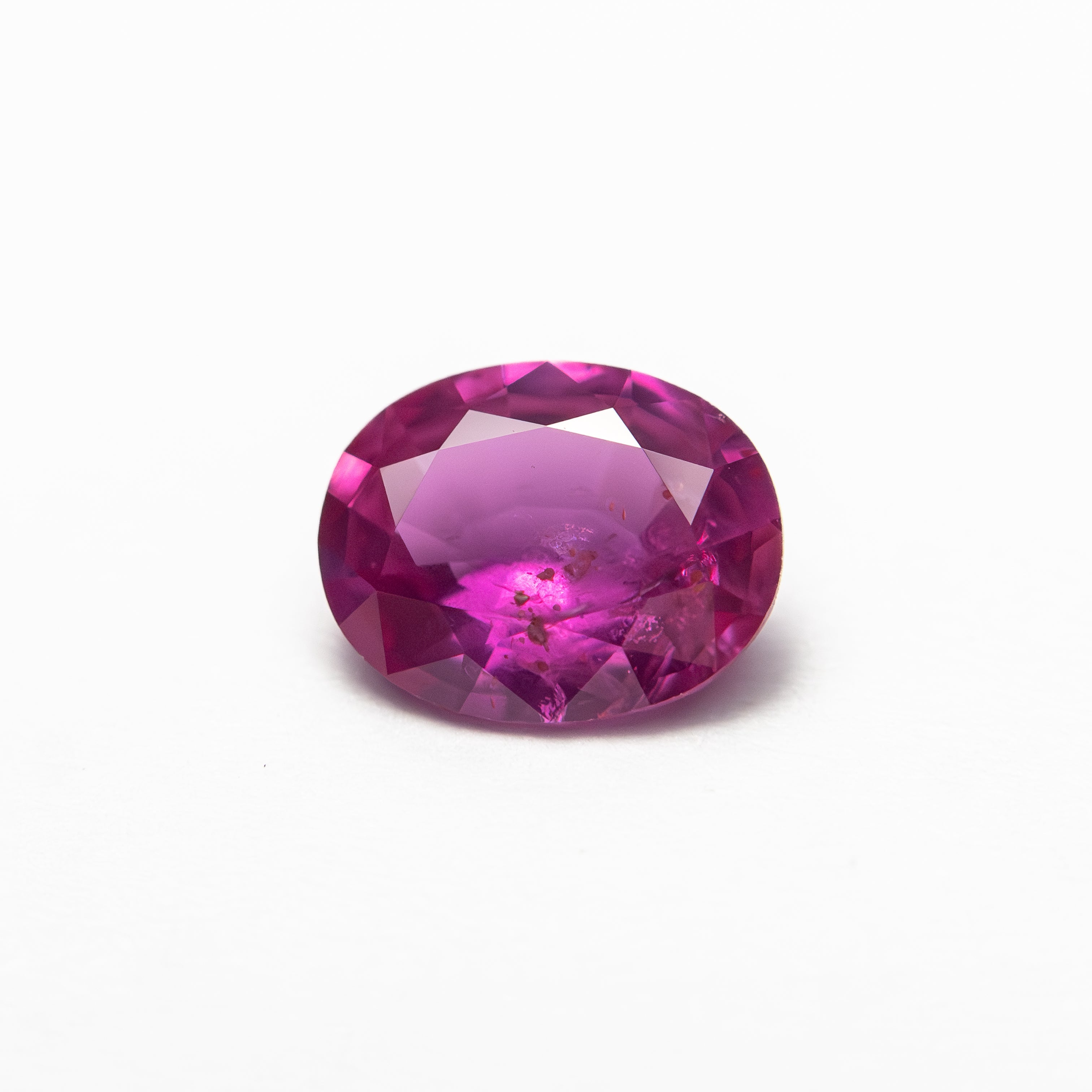 0.99ct 7.05x5.52x3.01mm Oval Brilliant Sapphire 27957-29-Staghead Designs