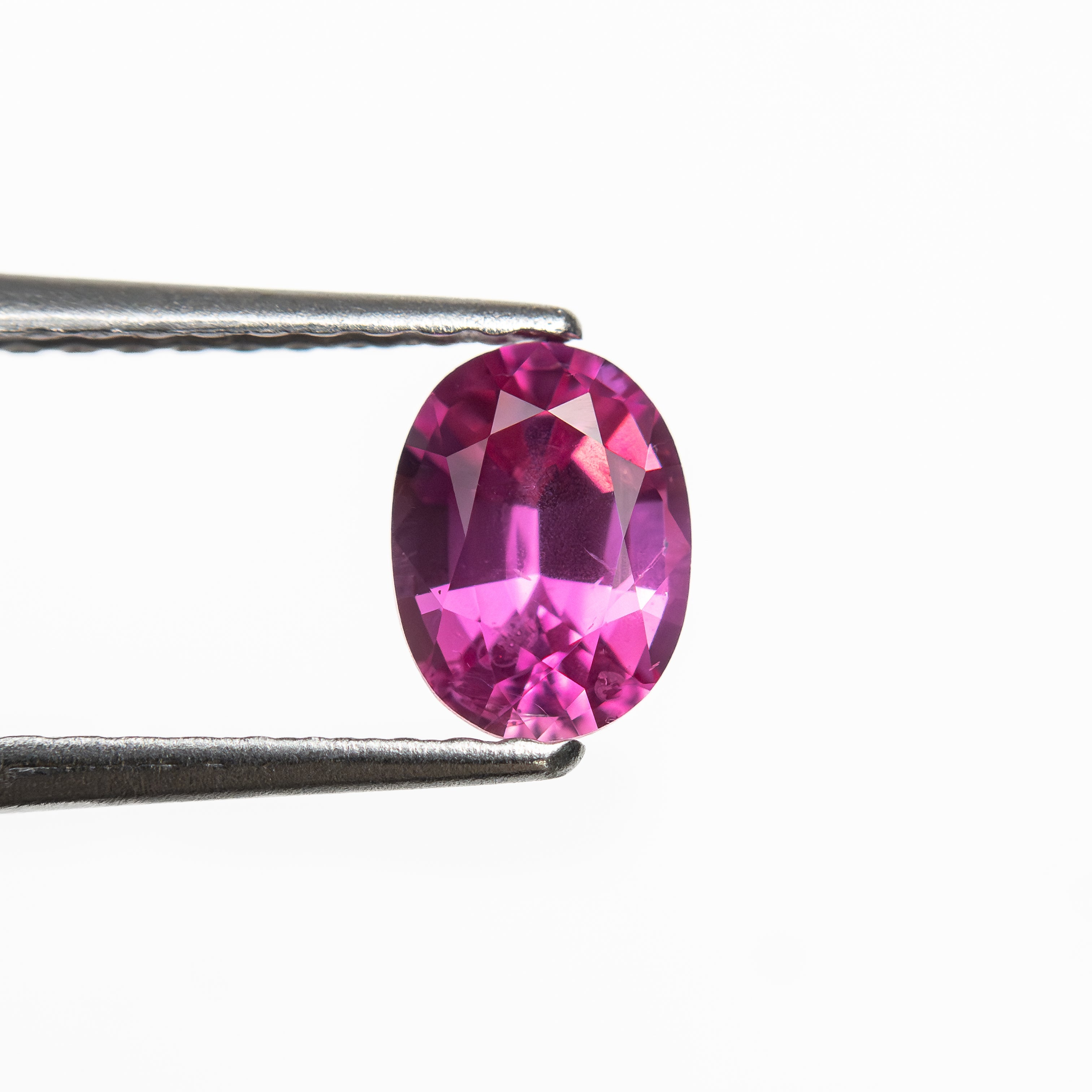 0.70ct 6.03x4.50x3.09mm Oval Brilliant Sapphire 27957-30-Staghead Designs