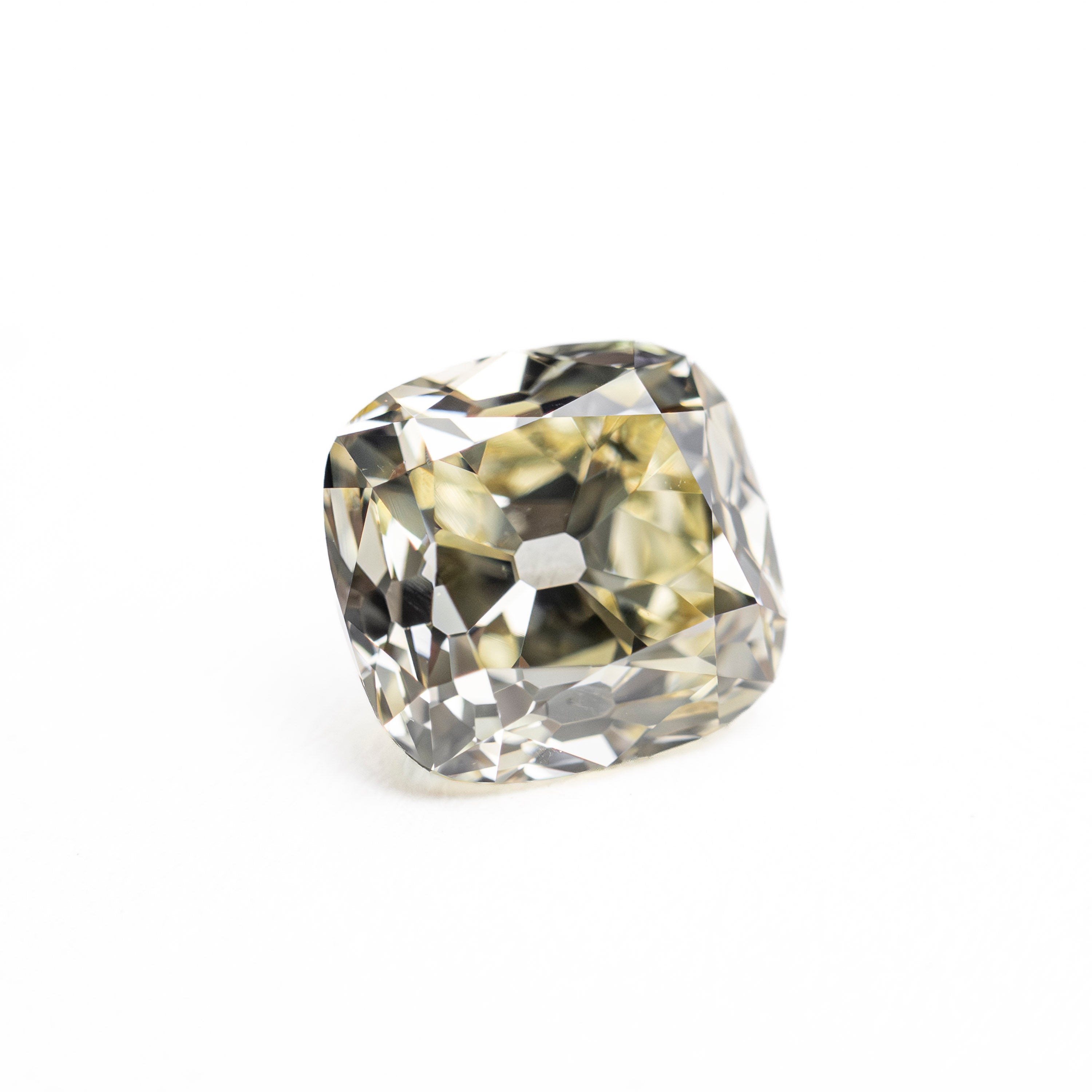1.64ct 6.90x6.58x4.45mm VS1 Light Yellow Modern Antique Old Mine Cut 🇨🇦 27992-01-Staghead Designs