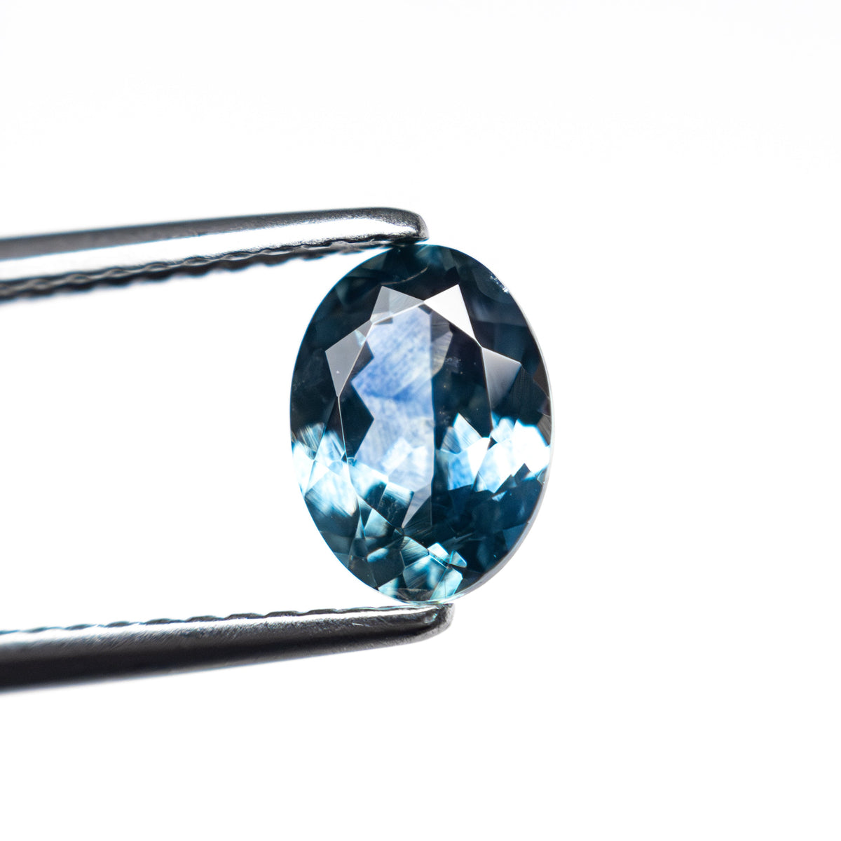 1.19ct 7.57x5.57x3.29mm Oval Brilliant Sapphire 28028-02-Staghead Designs