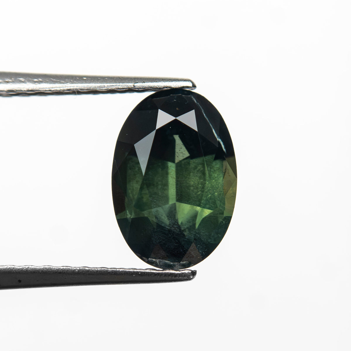 1.59ct 8.53x5.85x3.78mm Oval Brilliant Sapphire 28309-01-Staghead Designs