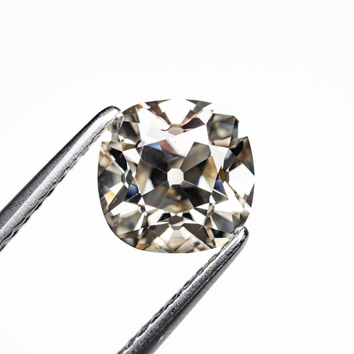2.01ct 7.31x7.44x4.98mm VS2 Q-R Modern Antique Cushion Brilliant 🇨🇦 28317-01-Staghead Designs