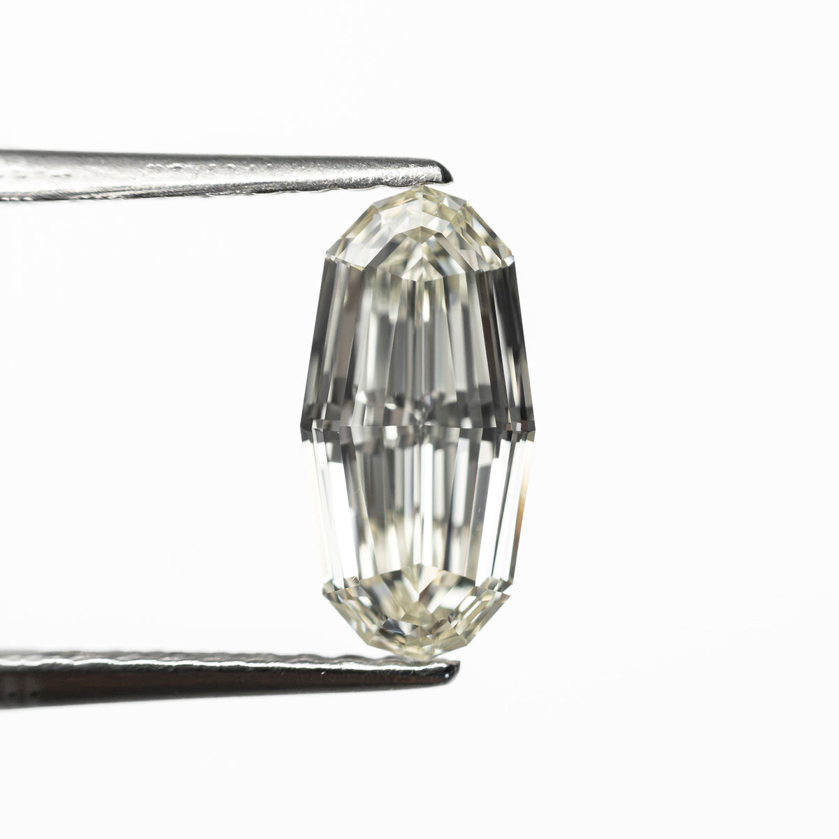 1.00ct 9.15x4.51x2.88mm GIA VVSI K Geo Oval Step Cut 28330-01-Staghead Designs