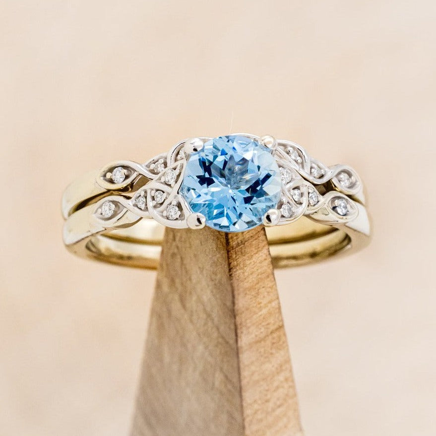 "AIFE" - CELTIC KNOT ROUND ENGAGEMENT RING-1