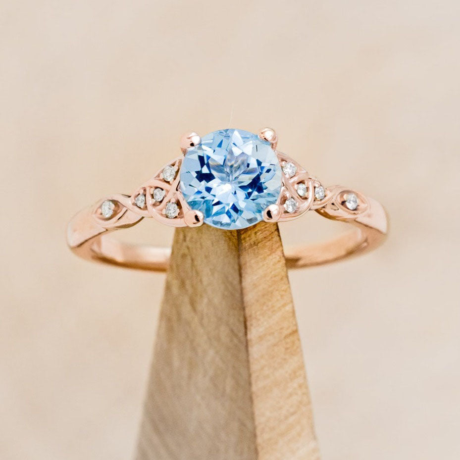 "AIFE" - CELTIC KNOT ENGAGEMENT RING WITH ROUND CENTER STONE-Staghead Designs
