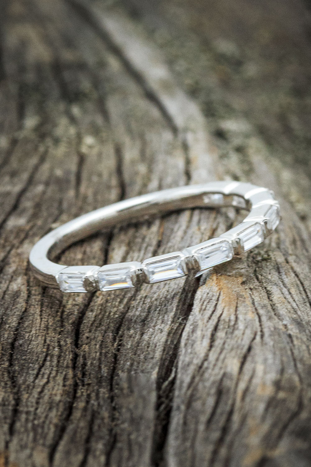 BAGUETTE CUT DIAMONDS WEDDING BAND-1