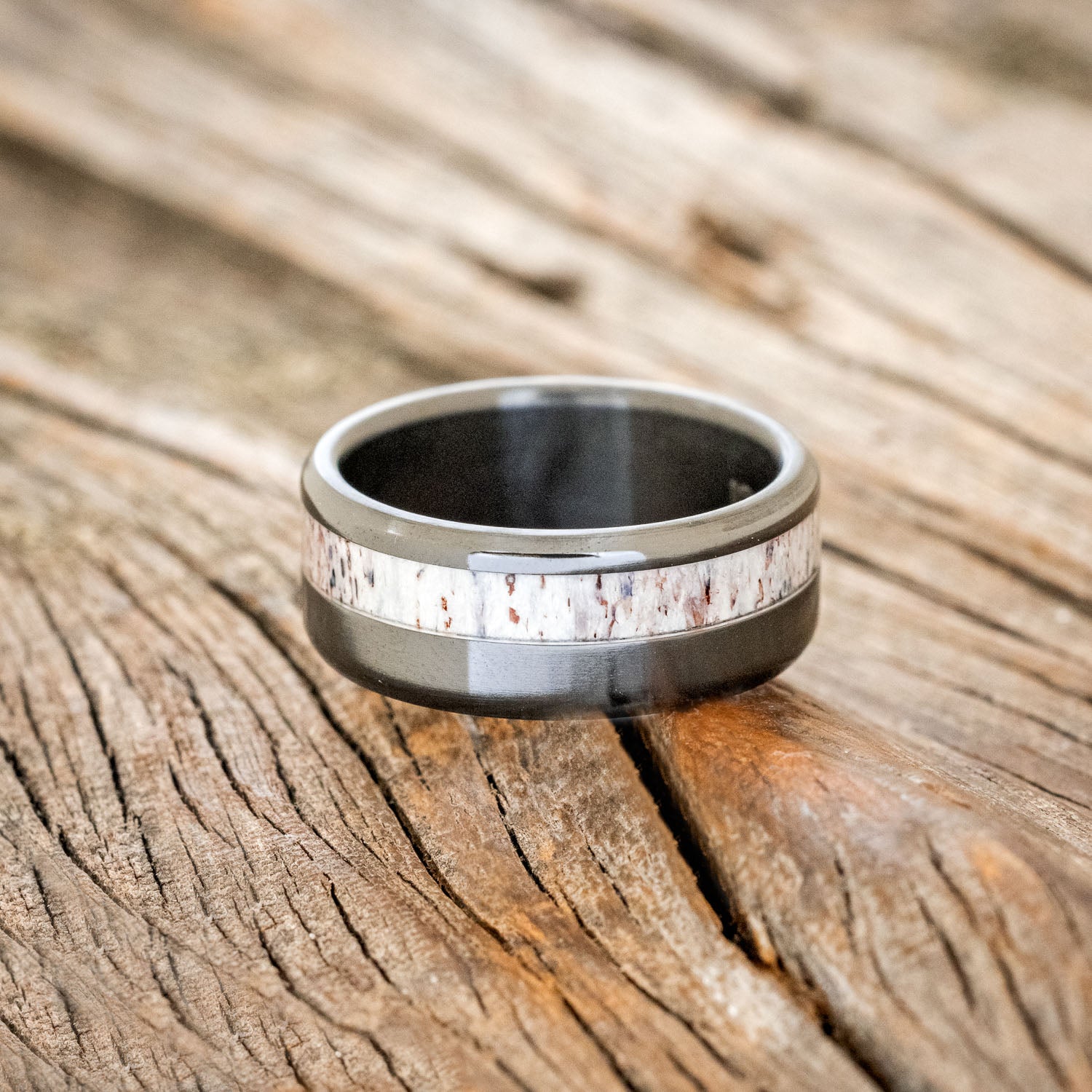 "CASTOR" - OFFSET ANTLER WEDDING RING-12