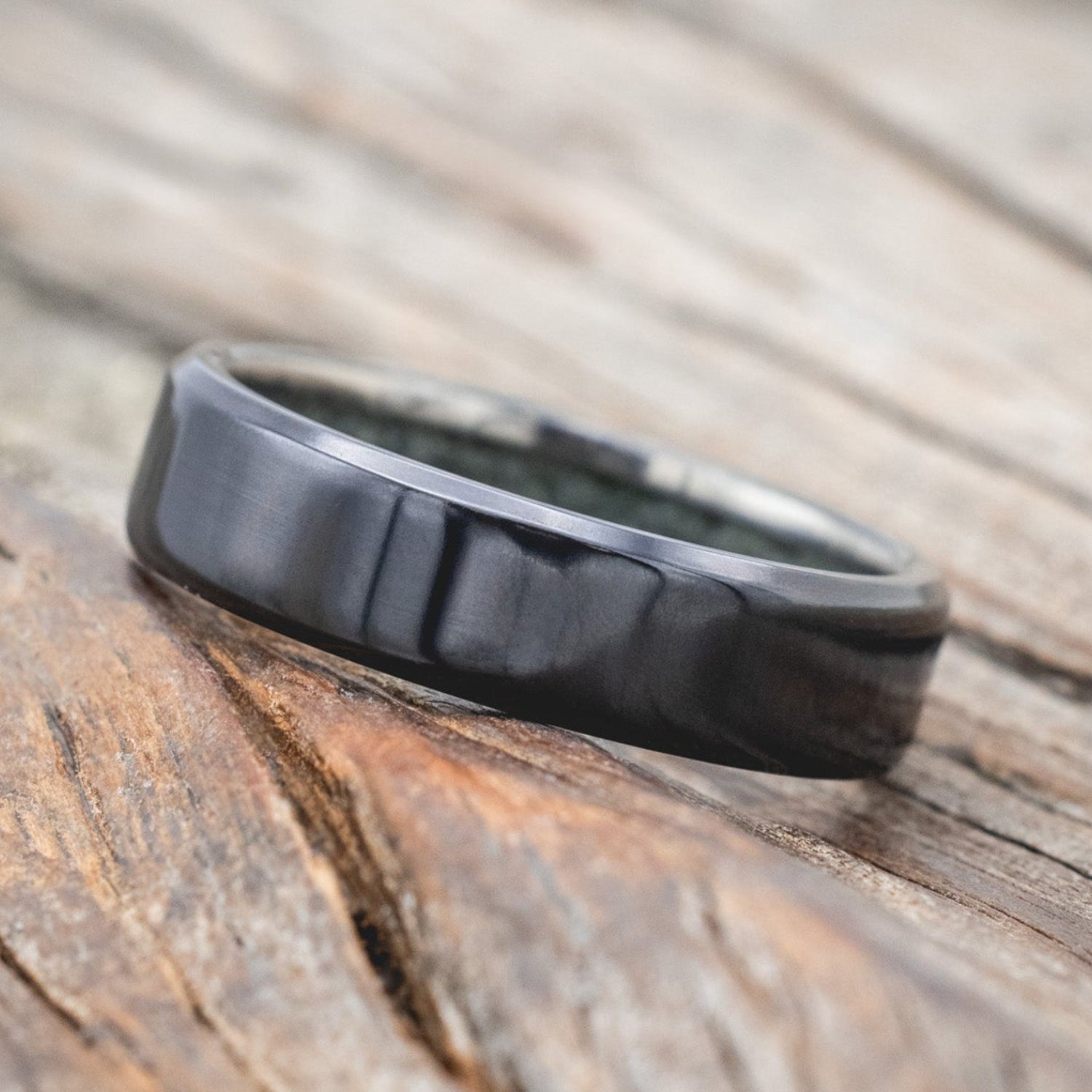 CRUSHED MOSS AGATE LINED WEDDING BAND-Staghead Designs