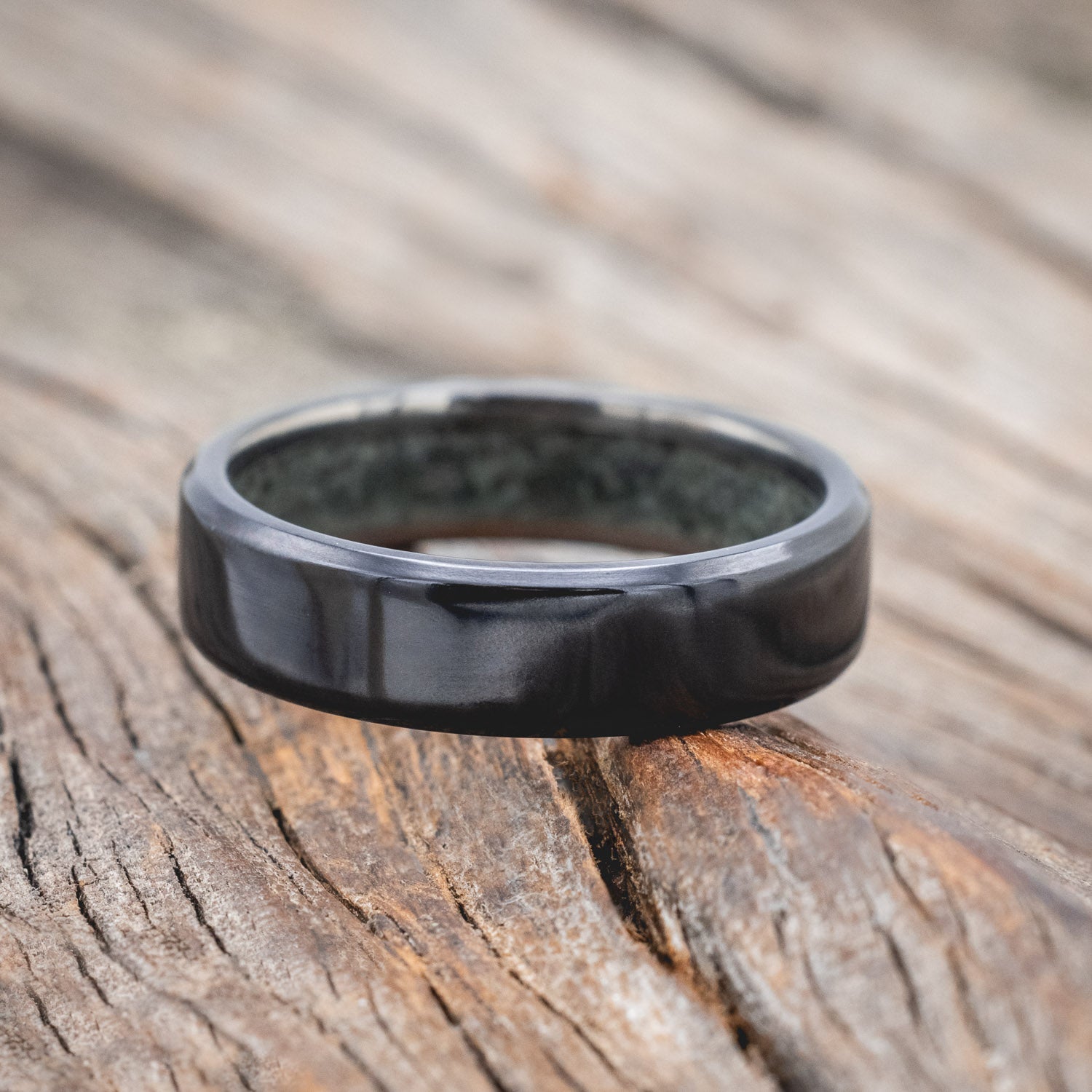 CRUSHED MOSS AGATE LINED WEDDING BAND-Staghead Designs