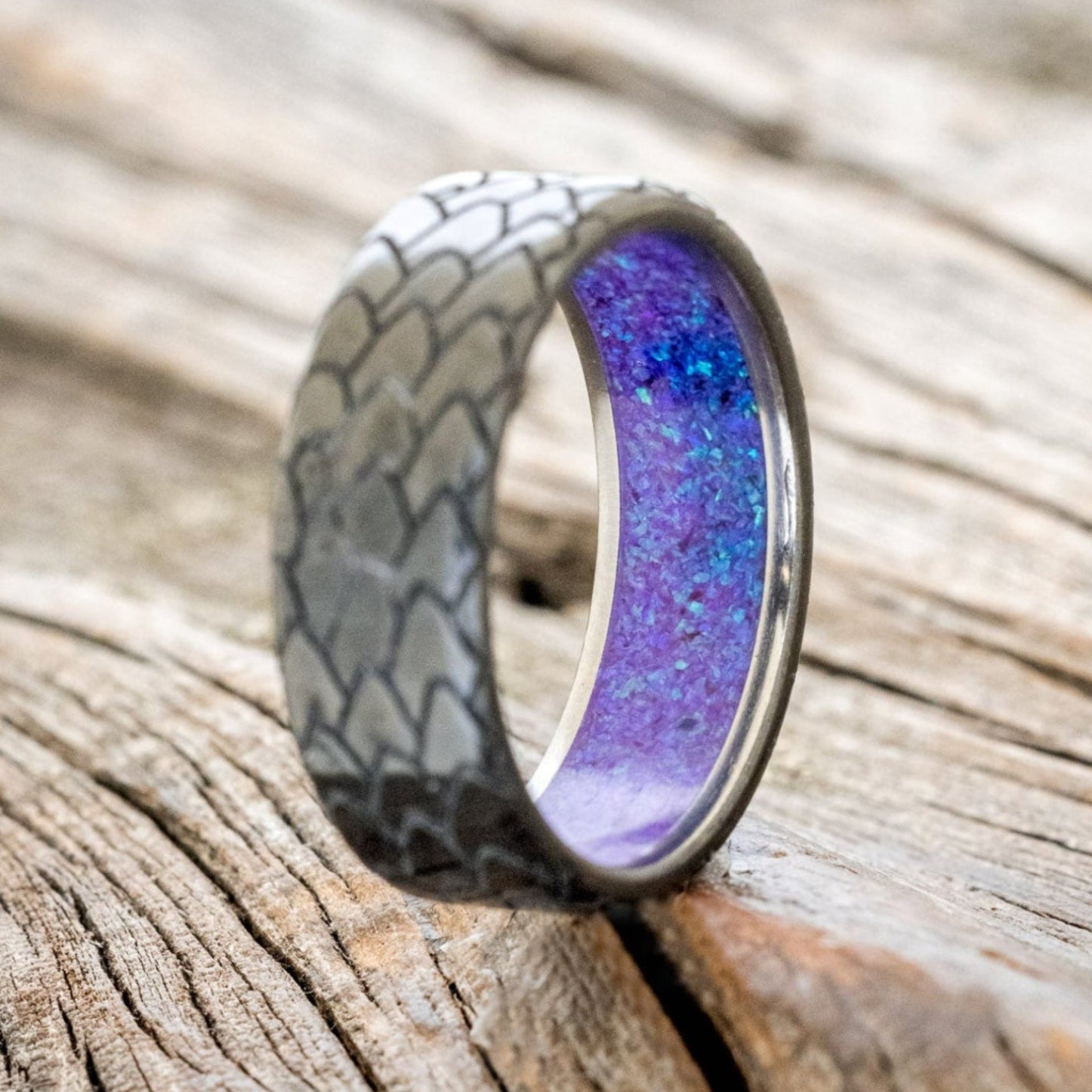 "ECHO" - DRAGON SCALE WEDDING RING FEATURING A PURPLE OPAL LINED BAND-4