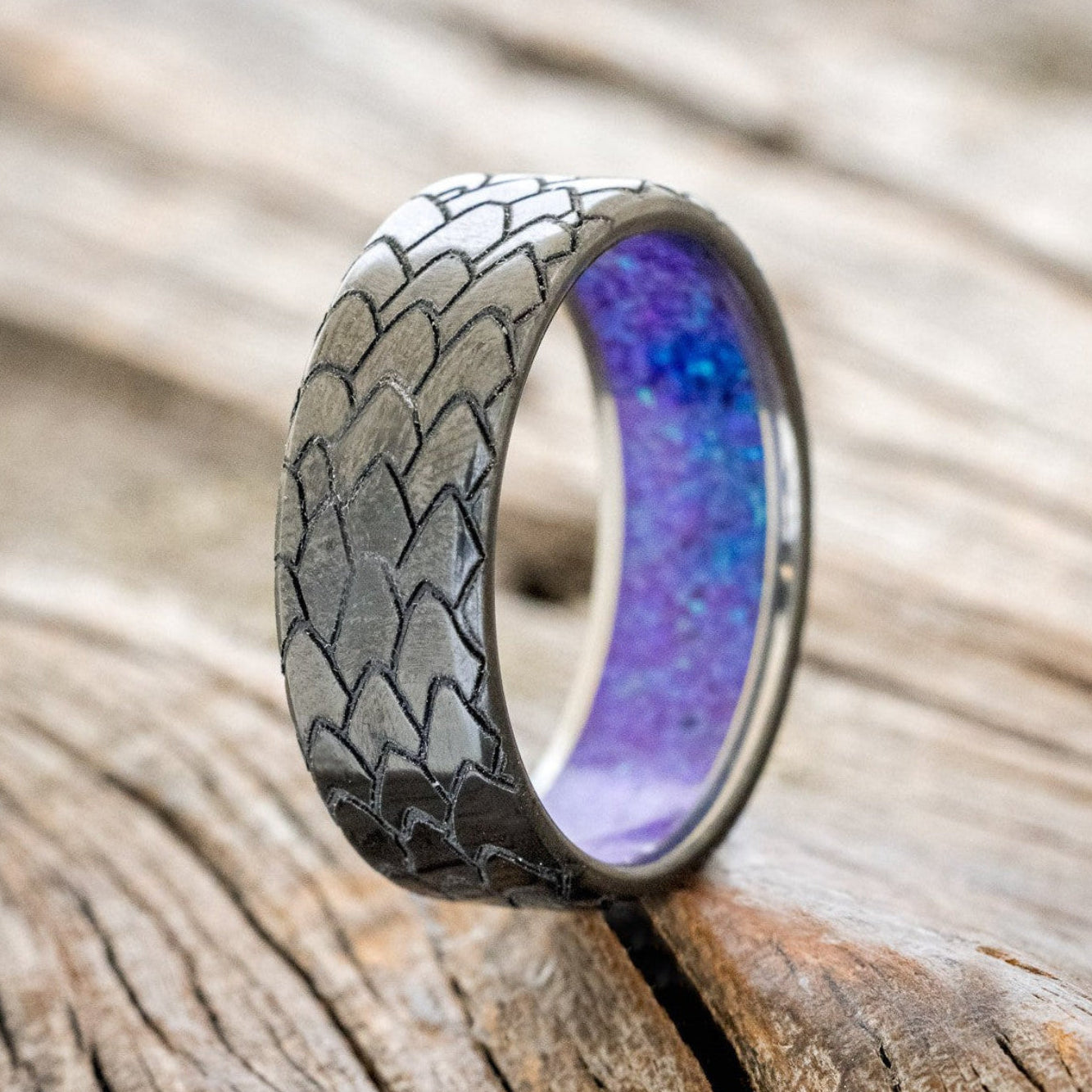"ECHO" - DRAGON SCALE WEDDING RING FEATURING A PURPLE OPAL LINED BAND-1