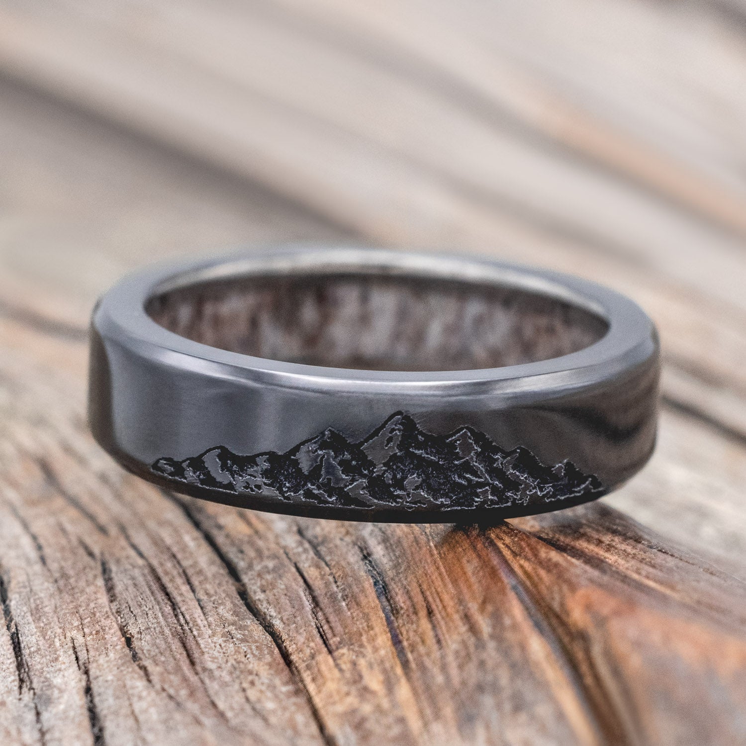 "HORIZON" - MOUNTAIN ENGRAVED WEDDING BAND WITH CUSTOM LINING-Staghead Designs