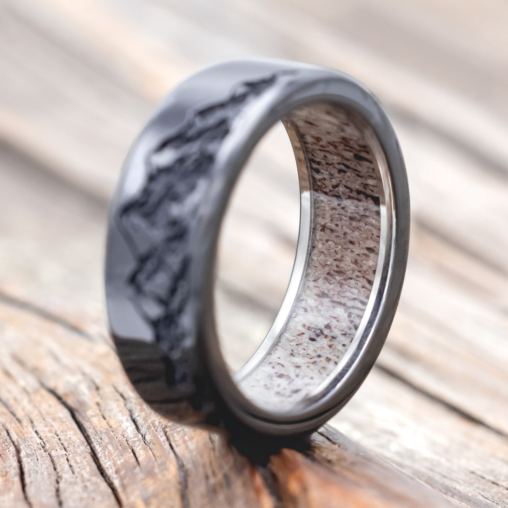 "HORIZON" - MOUNTAIN ENGRAVED WEDDING BAND WITH CUSTOM LINING-Staghead Designs