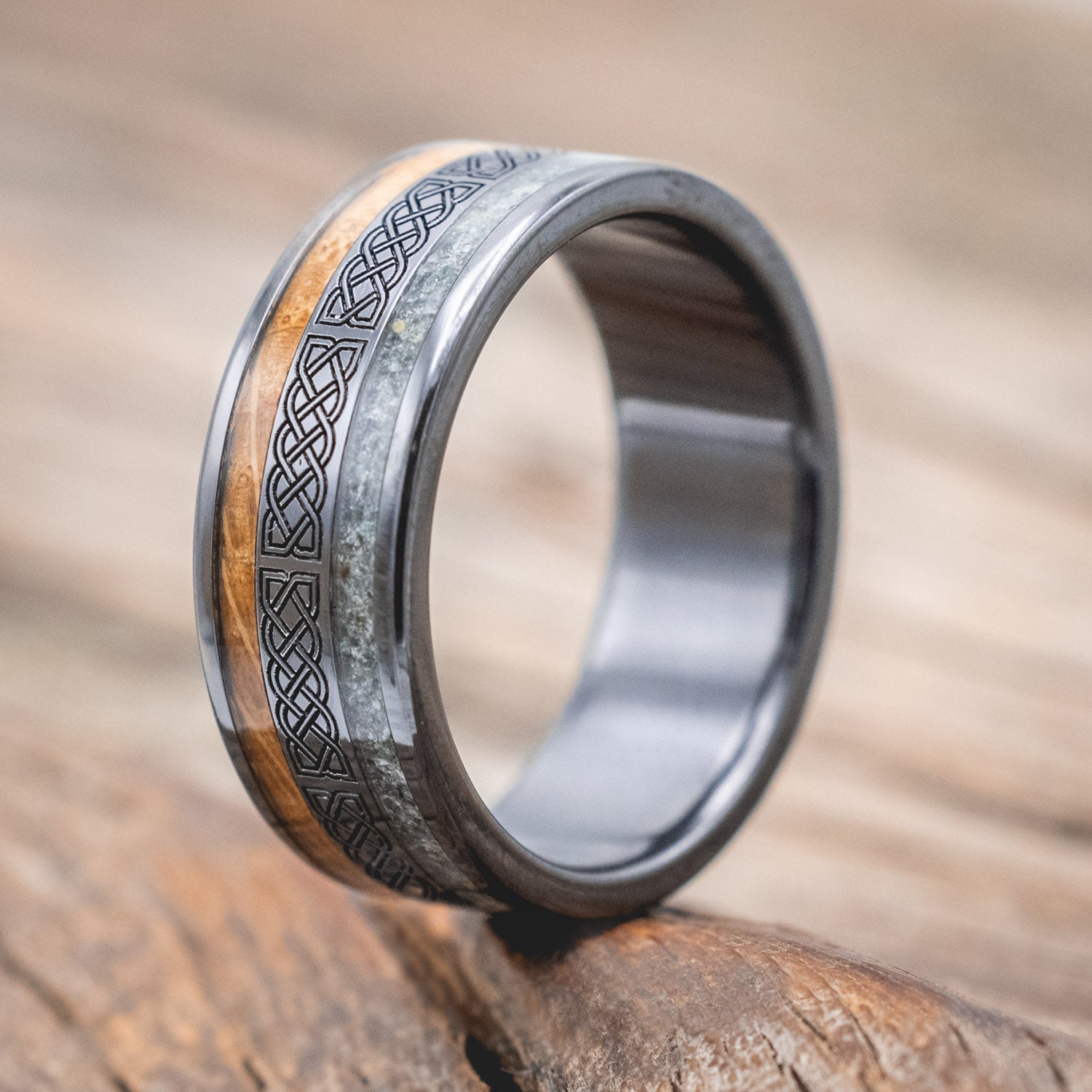 "RYDER" - CELTIC SAILOR'S KNOT ENGRAVED WITH WHISKEY BARREL & MOSS AGATE WEDDING RING-Staghead Designs