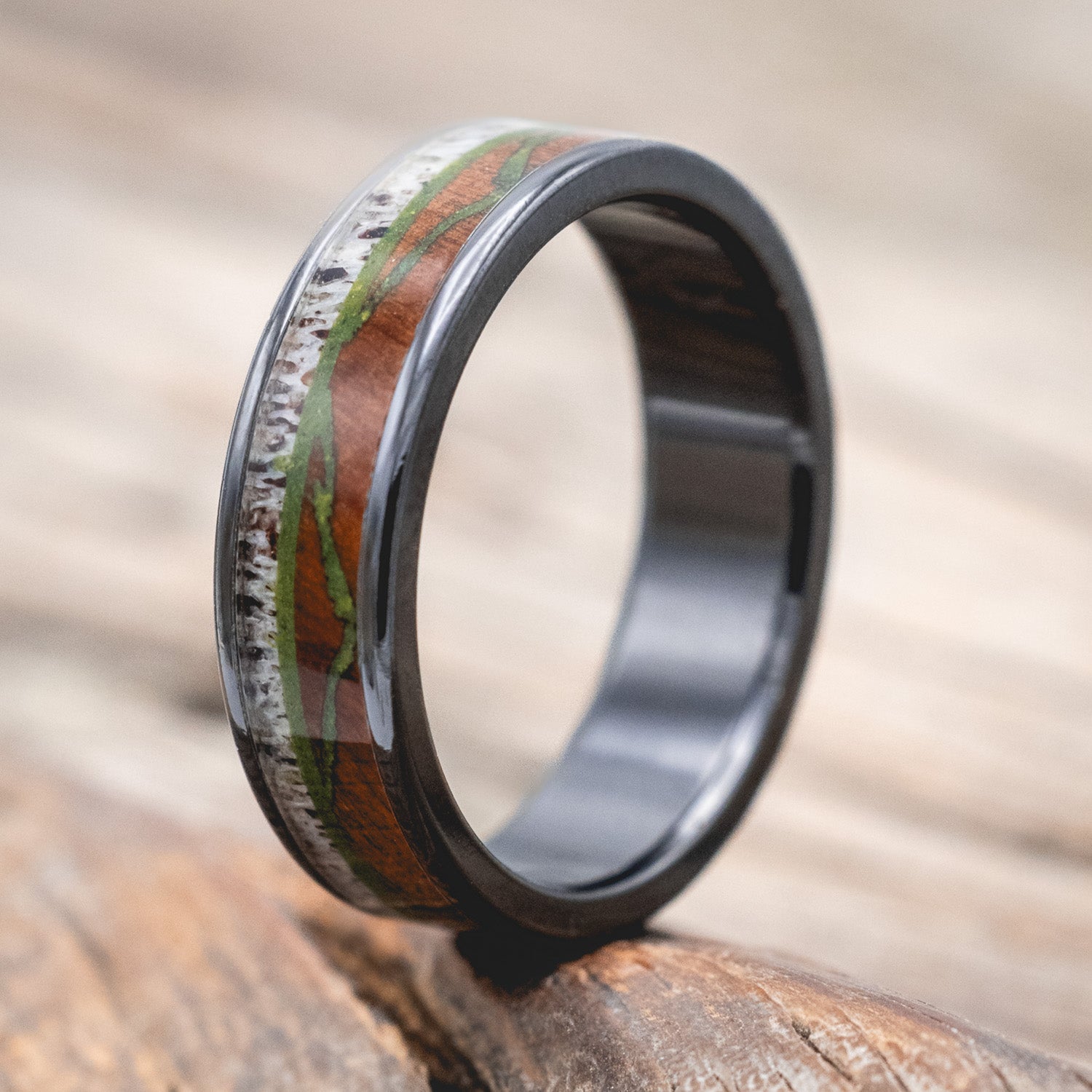 "THE EXPEDITION" - MOUNTAIN ENGRAVED WEDDING RING WITH REDWOOD, MOSS & ANTLER-Staghead Designs