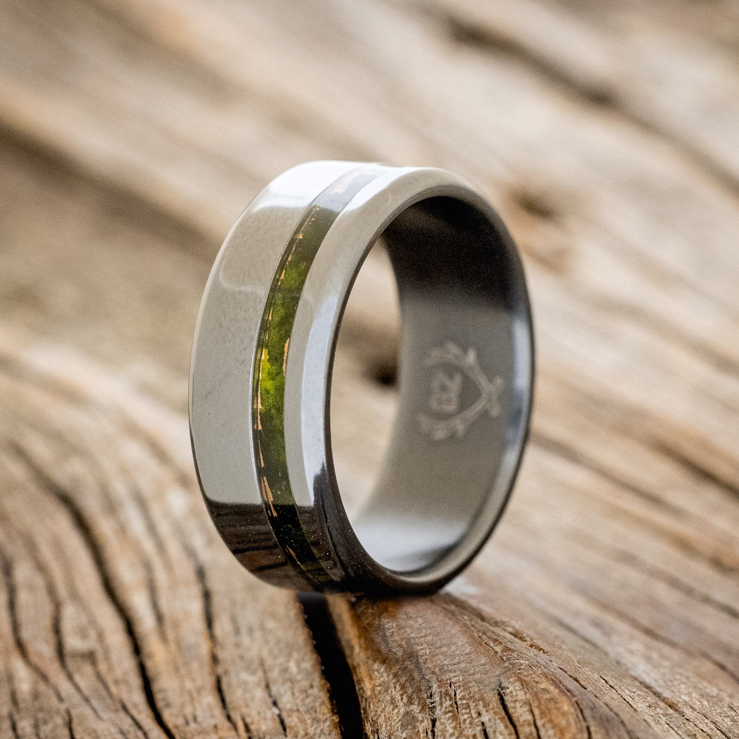 "VERTIGO" - WEDDING BAND WITH SINGLE INLAY-Staghead Designs