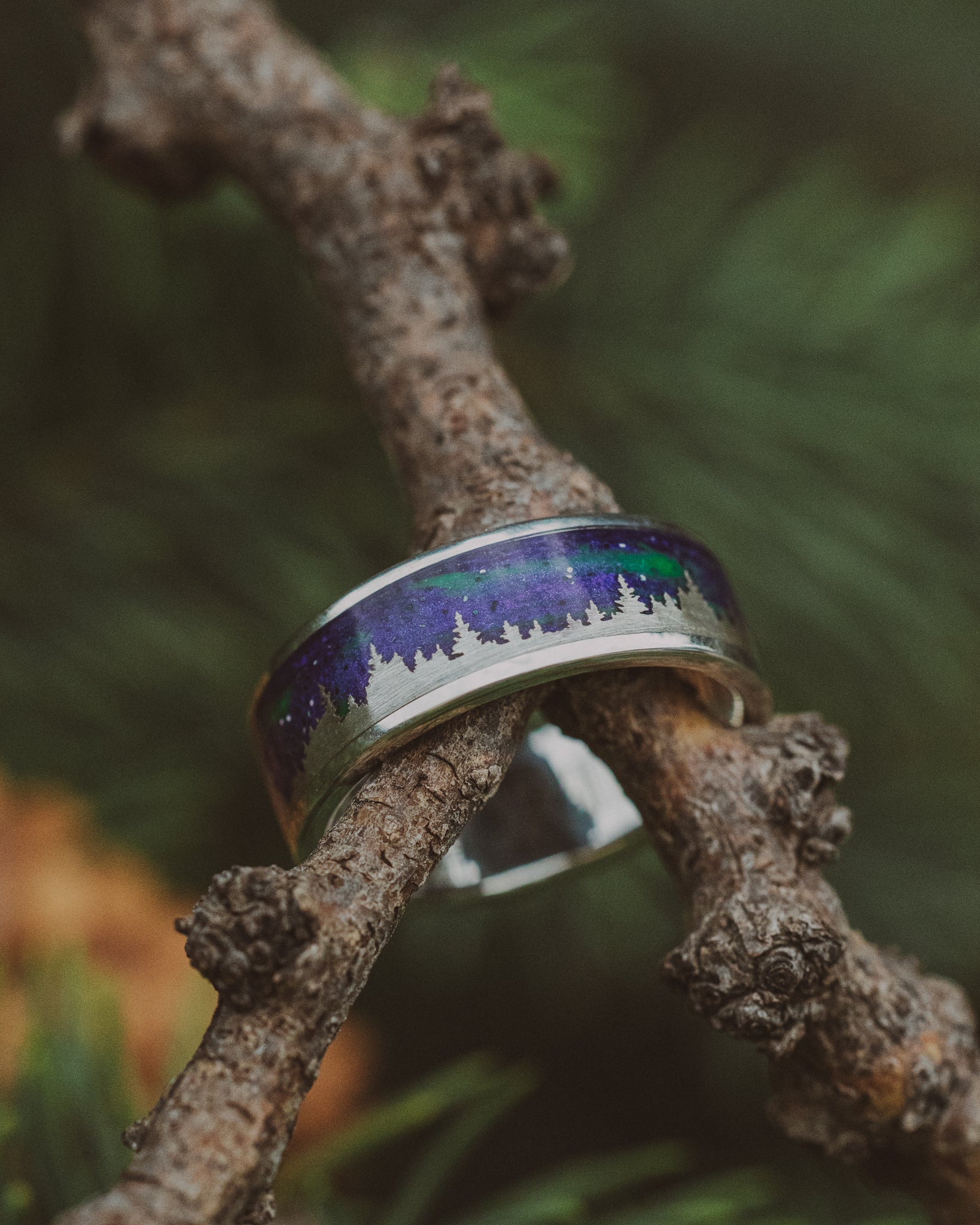 "BOREALIS" - SILVER TREES ENGRAVED WEDDING RING WITH GLOW IN THE DARK NORTHERN LIGHTS-13