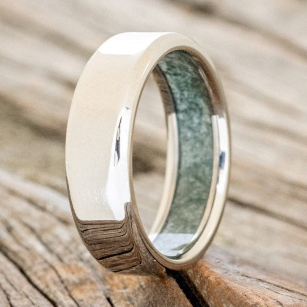 CRUSHED MOSS AGATE LINED WEDDING BAND-1