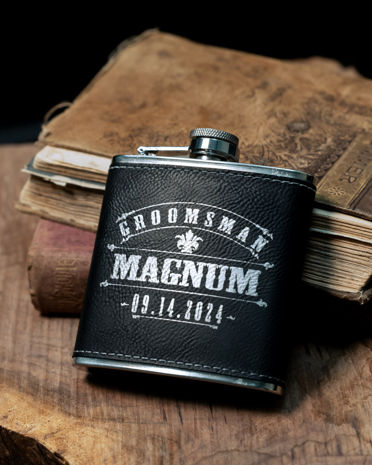 CUSTOM ENGRAVED FLASK-Staghead Designs