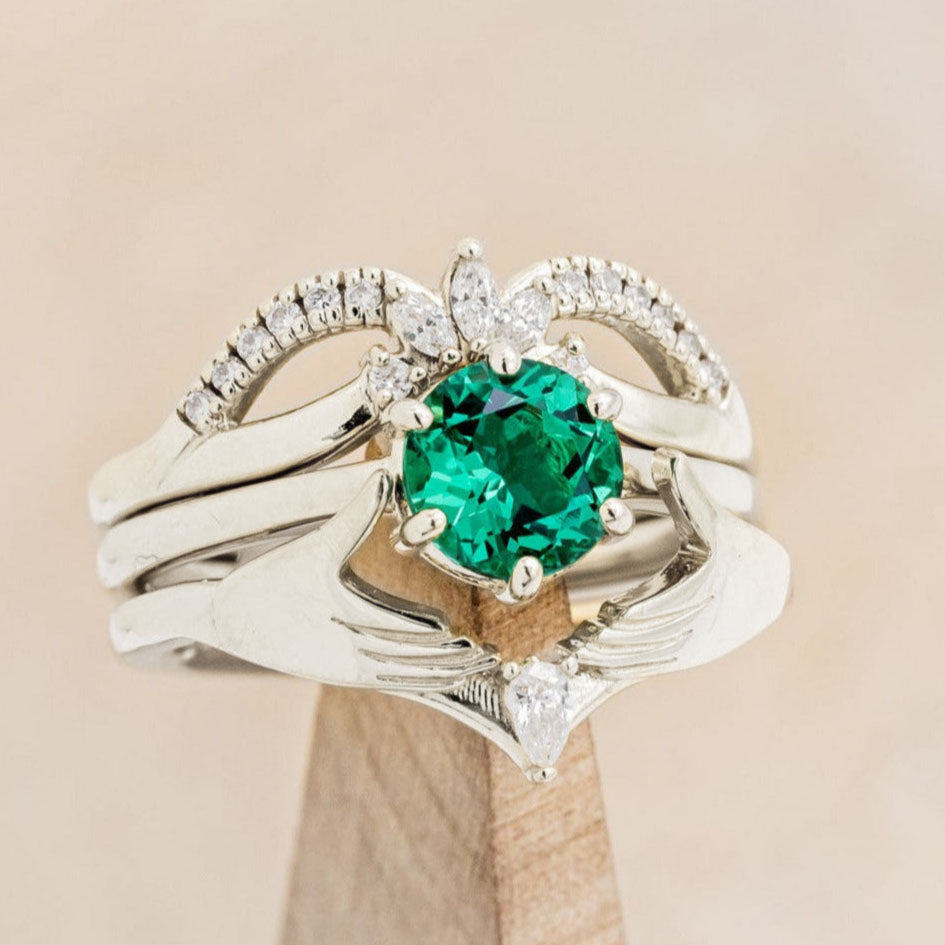 CLADDAGH BRIDAL SUITE - ROUND CUT SOLITAIRE ENGAGEMENT RING WITH DIAMOND ACCENT TRACER & CLADDAGH TRACER-Staghead Designs