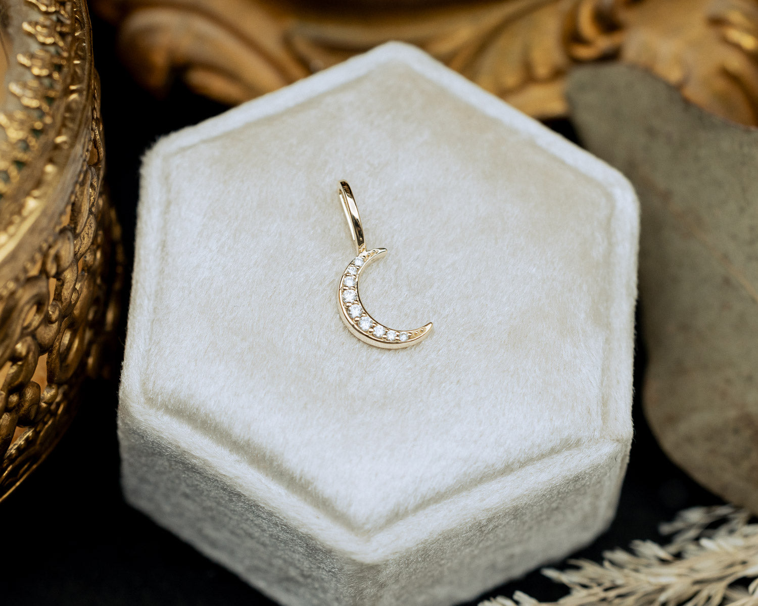 .07 CTW NATURAL DIAMOND CRESCENT MOON PENDANT/CHARM-2