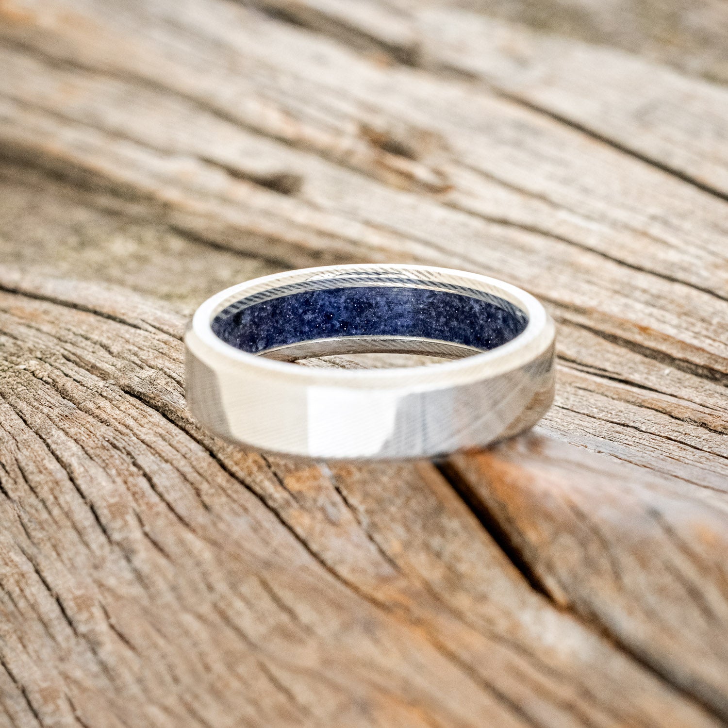 BLUE GOLDSTONE CHANNEL LINED RING-12