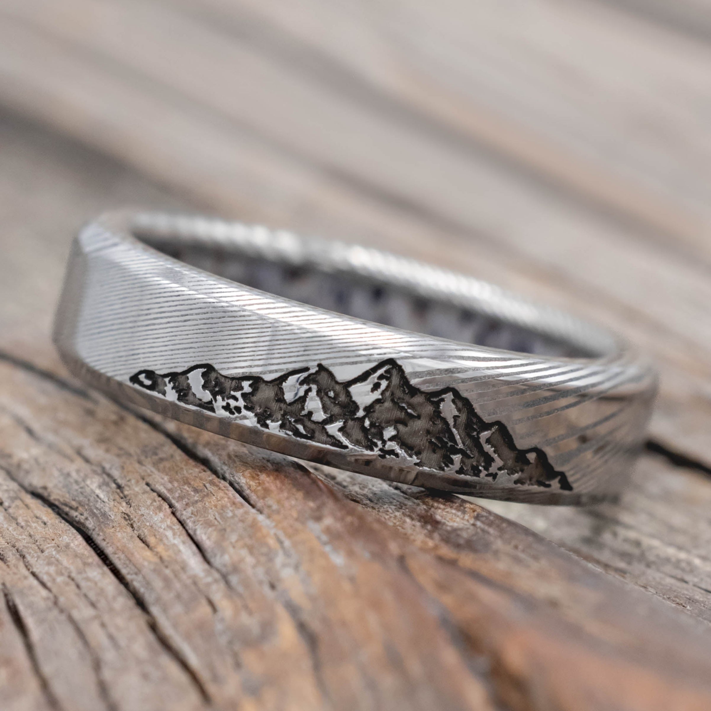 "HORIZON" - MOUNTAIN ENGRAVED WEDDING BAND WITH CUSTOM LINING-Staghead Designs