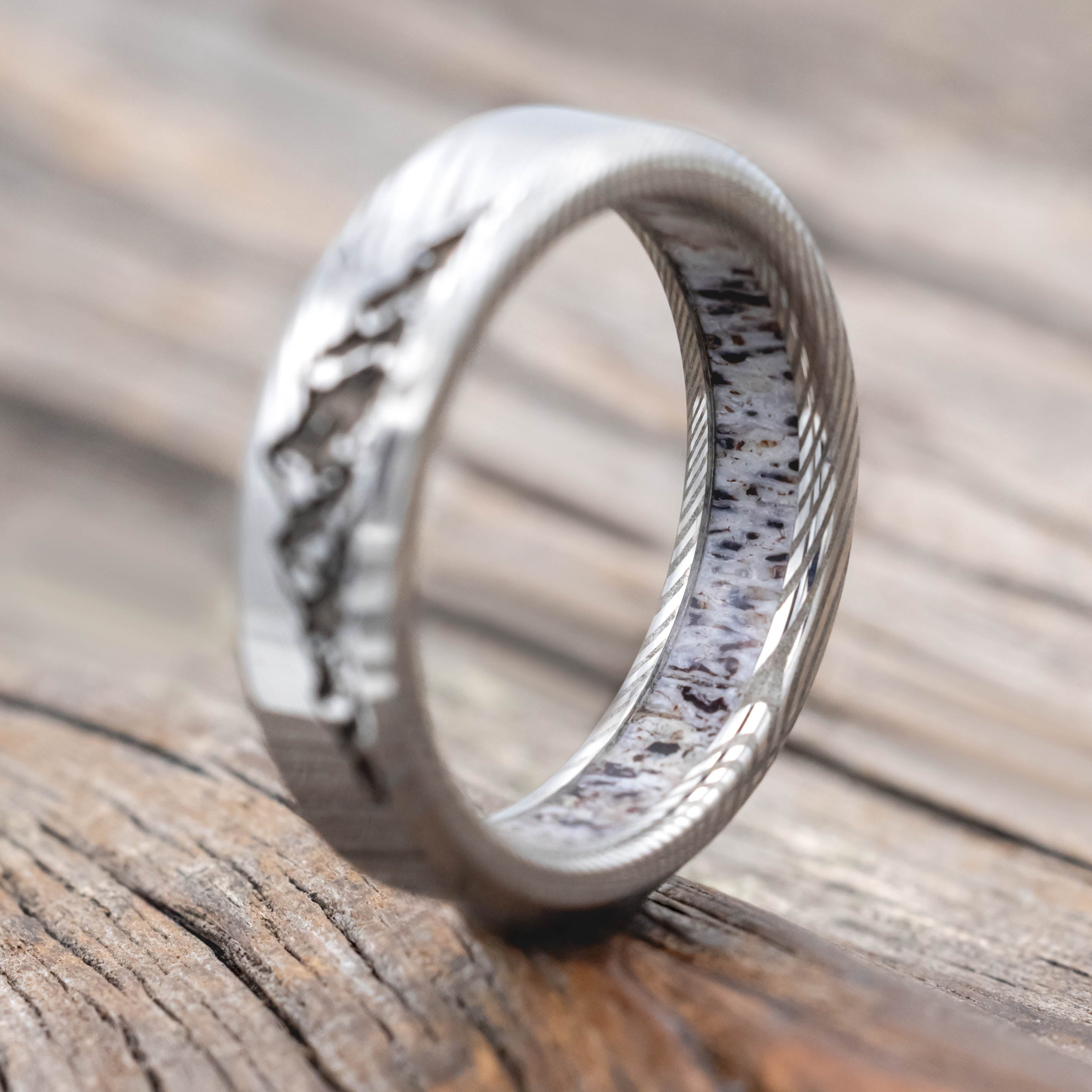 "HORIZON" - MOUNTAIN ENGRAVED WEDDING BAND WITH CUSTOM LINING-Staghead Designs