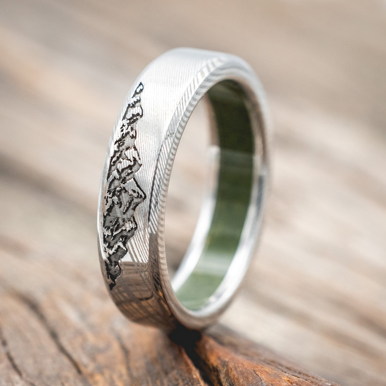 MOUNTAIN ENGRAVED WEDDING BAND WITH LINING-Staghead Designs