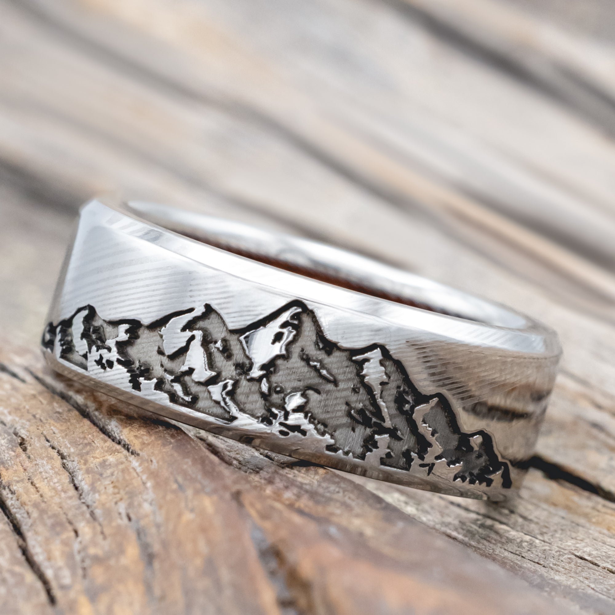 "HORIZON" - MOUNTAIN ENGRAVED WEDDING BAND WITH CUSTOM LINING-Staghead Designs