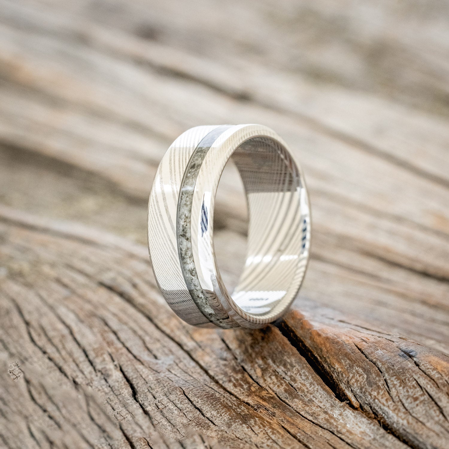"VERTIGO" - WEDDING BAND WITH SINGLE INLAY-4