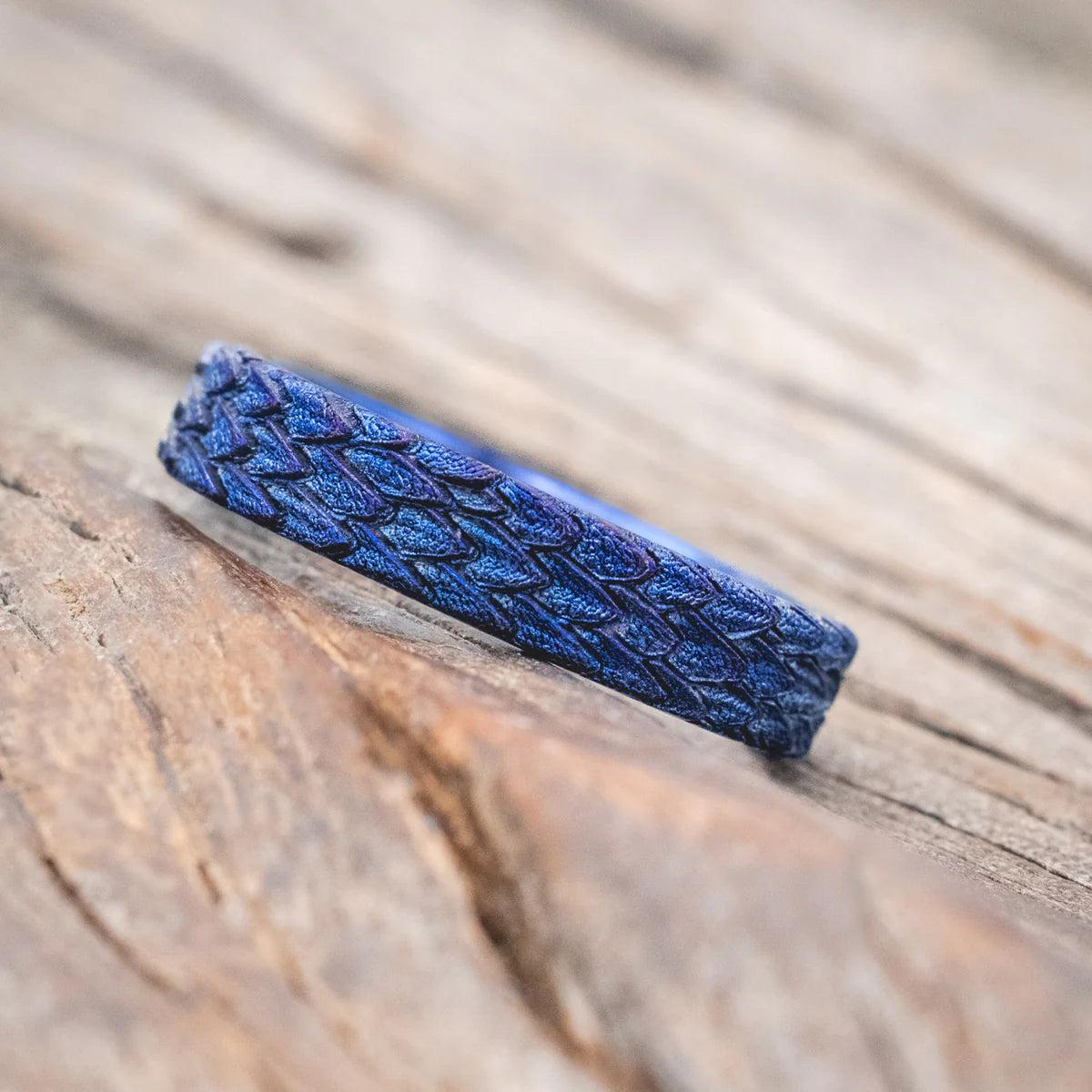 "Echo" - Fire-Treated Titanium Embossed 3D Dragon Scale Wedding Band - Titanium (4mm) - Size 6-Staghead Designs