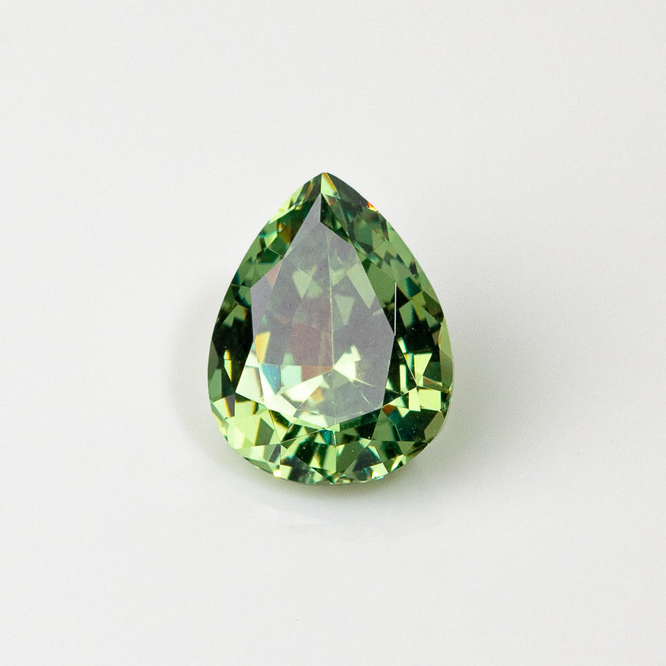 "EVORA" - PEAR-SHAPED DEMANTOID GARNET-1
