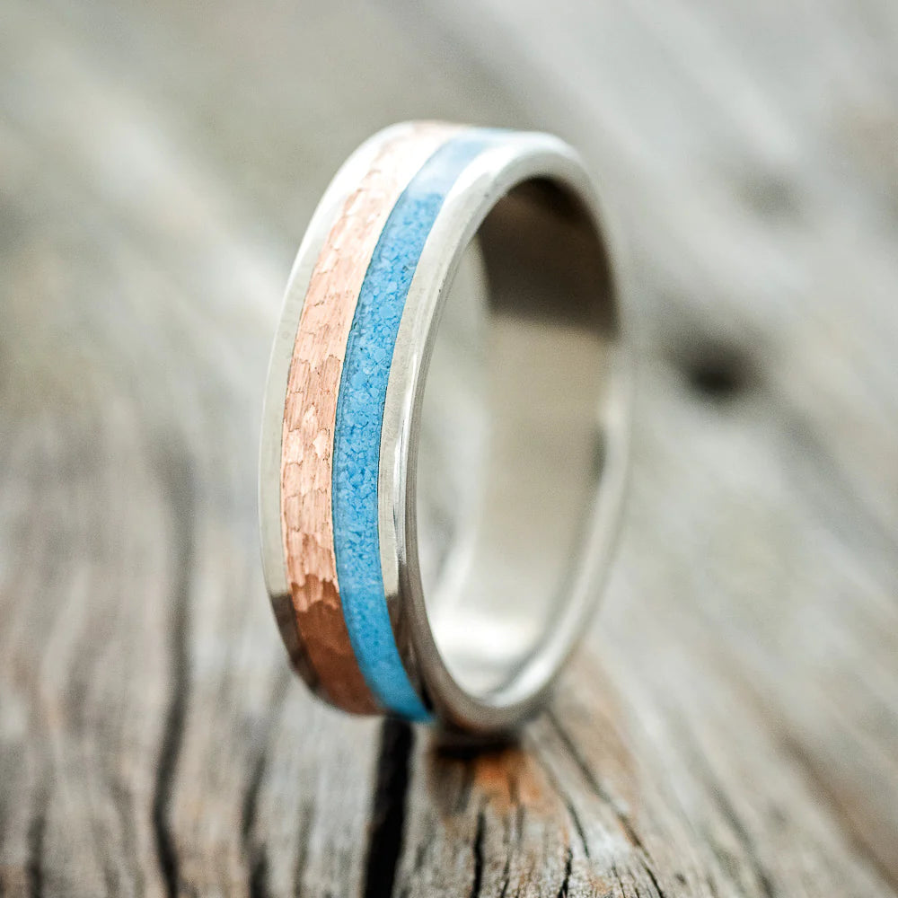 "FLYNN" - TURQUOISE & A HAMMERED 14K GOLD INLAY WEDDING BAND - TITANIUM (6MM) - SIZE 9 1/2-1