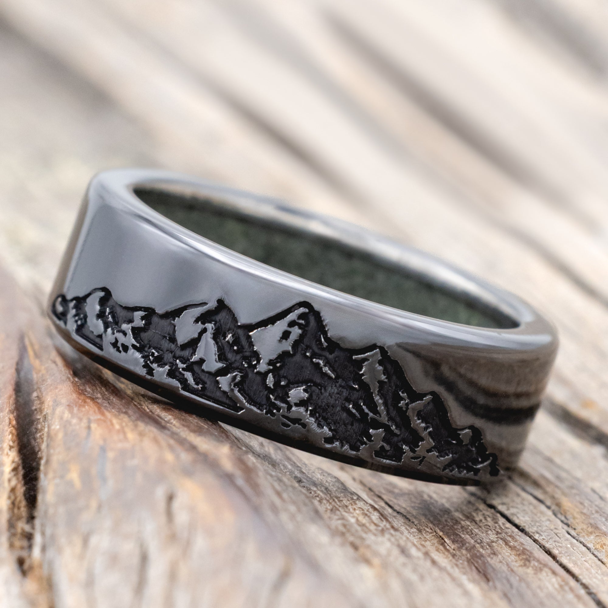 "HORIZON" - MOUNTAIN ENGRAVED WEDDING BAND WITH CUSTOM LINING-Staghead Designs