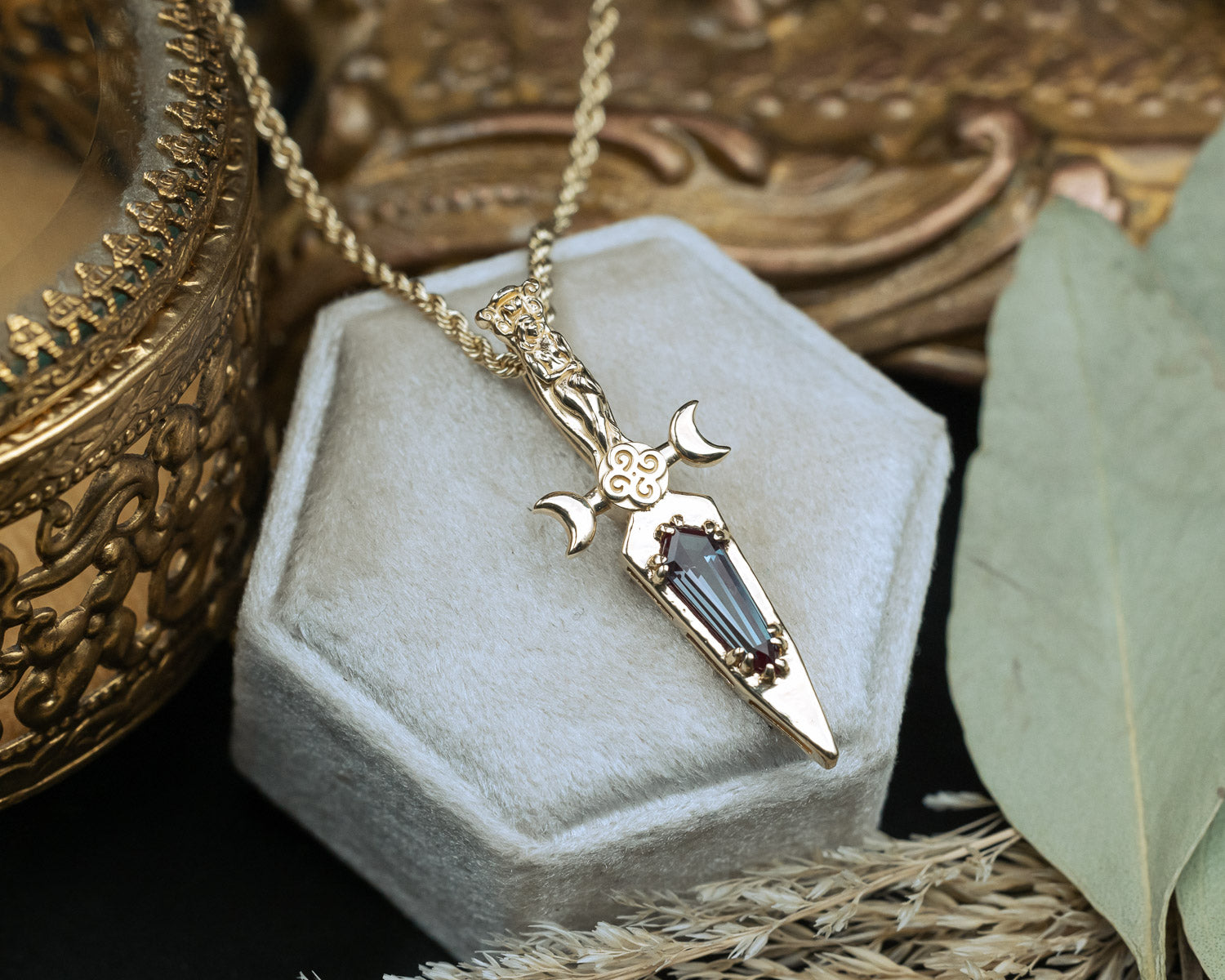 GODDESS DAGGER PENDANT IN 14K GOLD WITH AN ELONGATED KITE CUT LAB-GROWN ALEXANDRITE-Staghead Designs