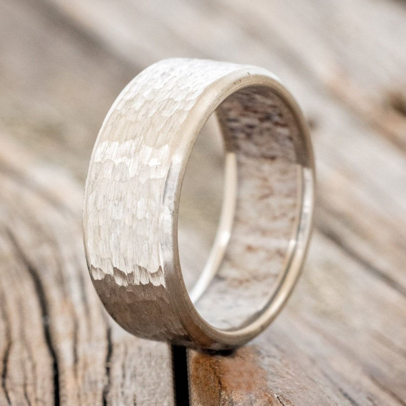 HAMMERED ANTLER LINED WEDDING RING-1