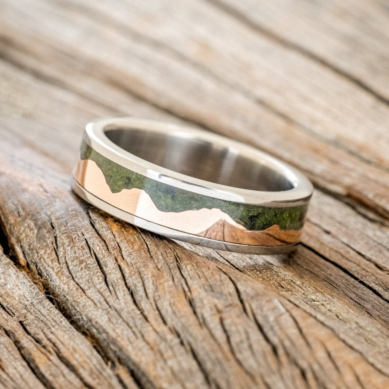"HELIOS" - MOSS & 14K GOLD MOUNTAIN RANGE WEDDING BAND-1