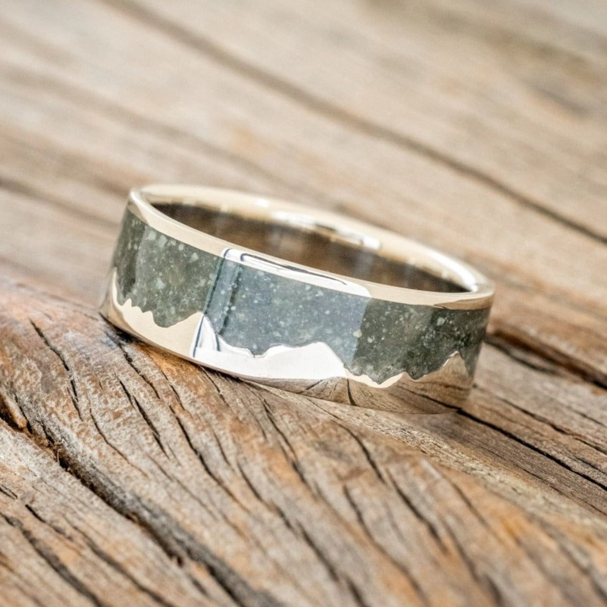"HELIOS" - MOUNTAIN RANGE WEDDING BAND-Staghead Designs