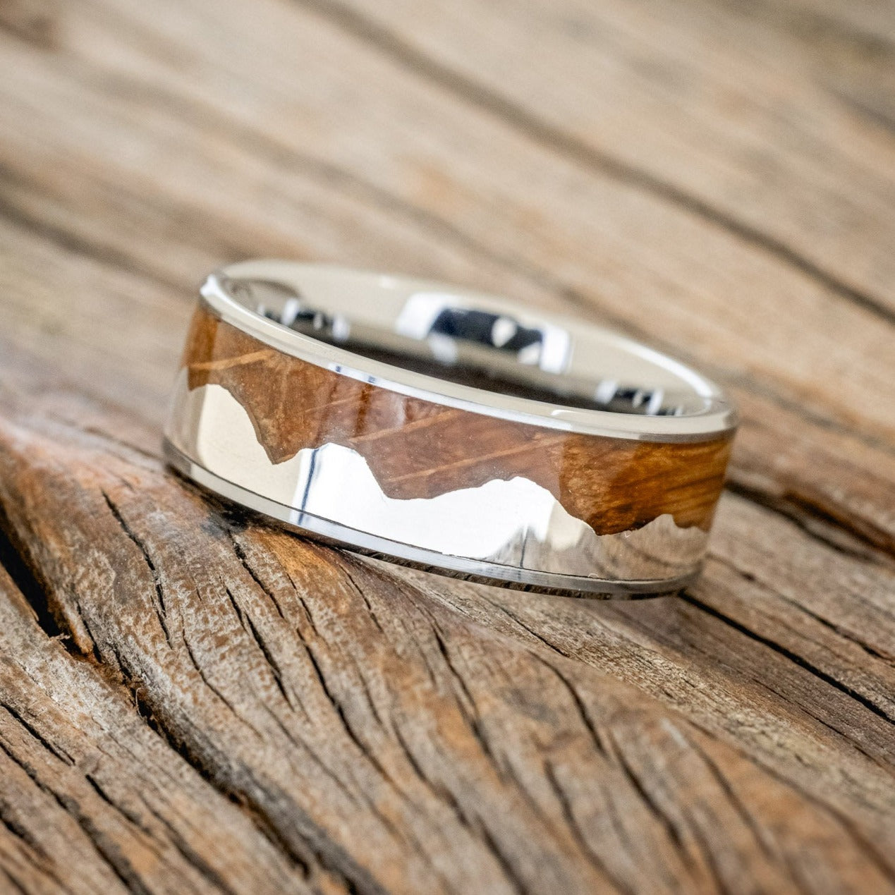 "HELIOS" - WHISKEY BARREL OAK & SILVER MOUNTAIN RANGE WEDDING BAND-5