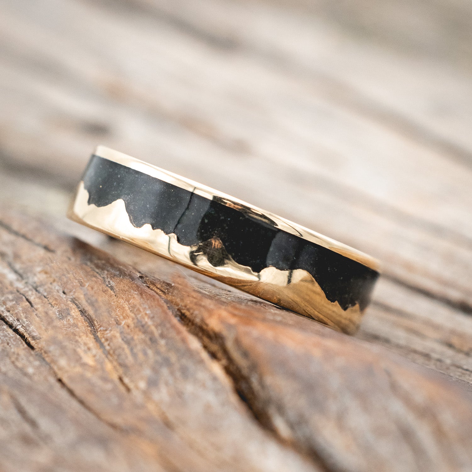 "HELIOS" - MOUNTAIN RANGE WEDDING BAND WITH JET STONE INLAY-Staghead Designs