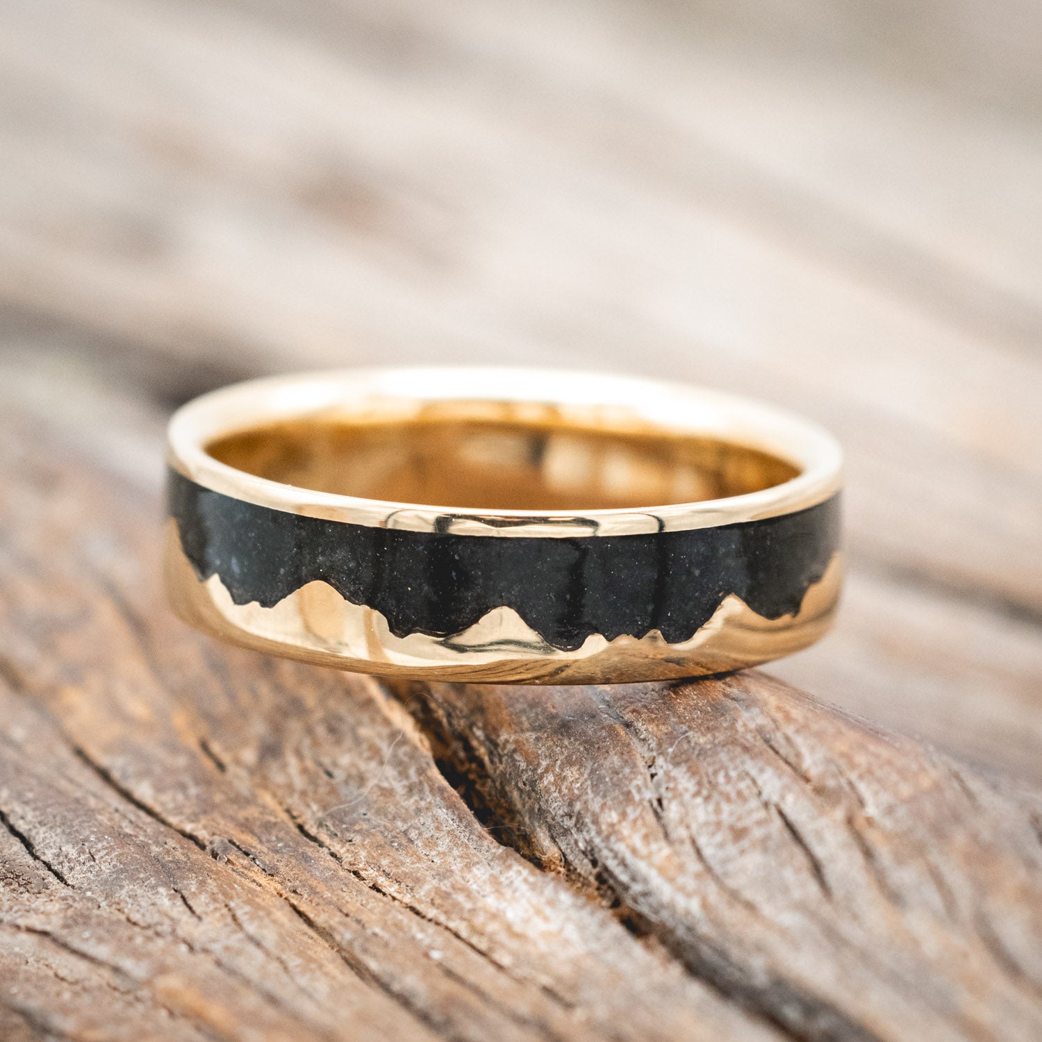 "HELIOS" - MOUNTAIN RANGE WEDDING BAND WITH JET STONE INLAY-Staghead Designs