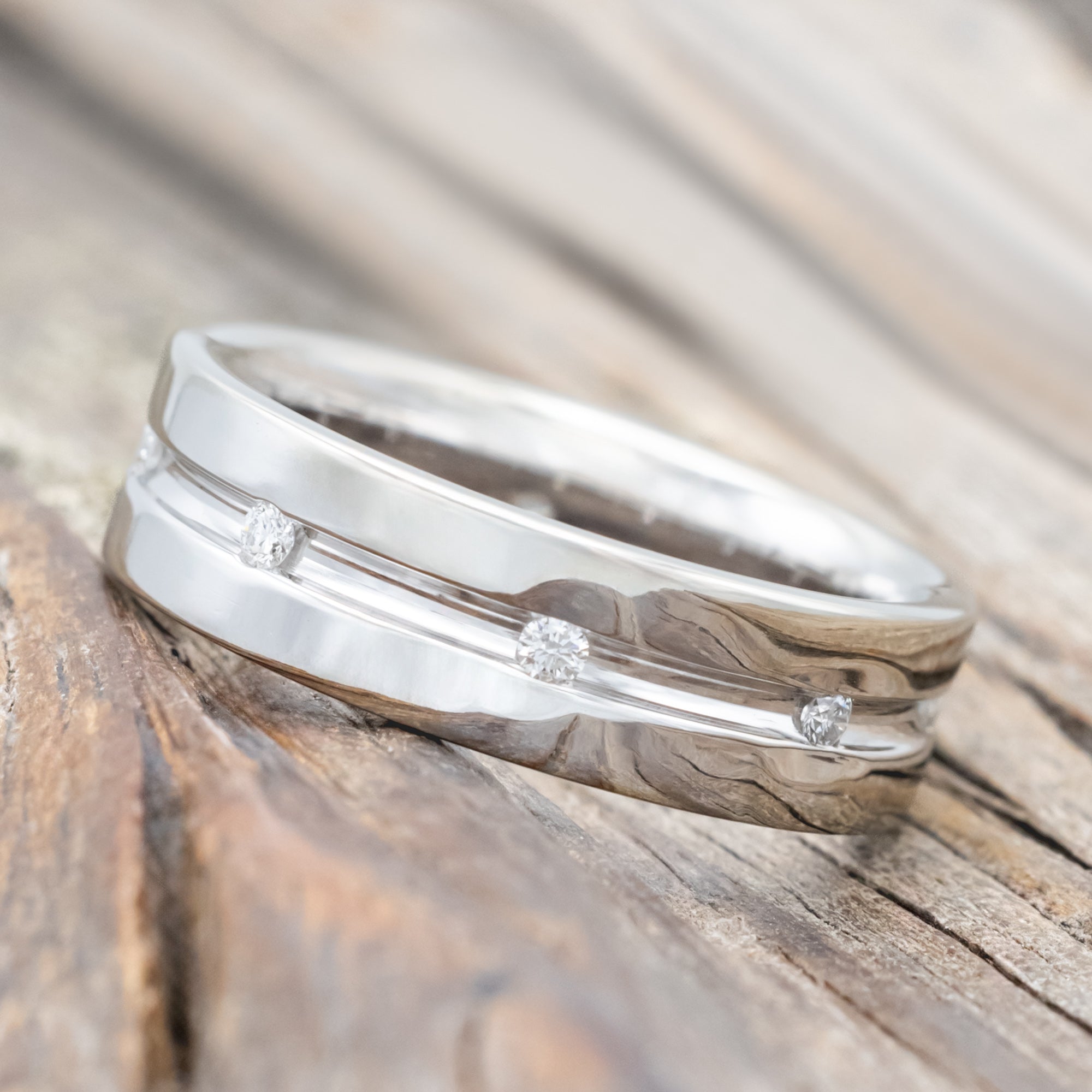 MEN'S GROOVED ENGAGEMENT RING WITH DIAMOND ACCENTS-Staghead Designs